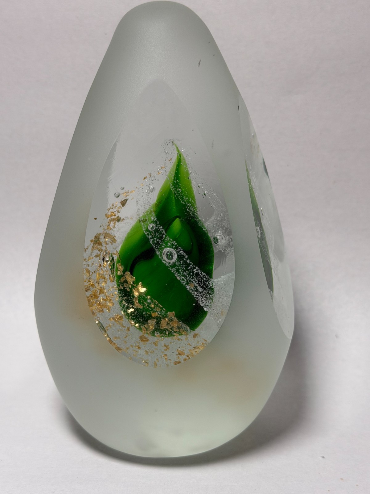 Hand Blown Art Glass Sculpture Frosted Teardrop Green Flame Gold Leaf 6″ Heavy