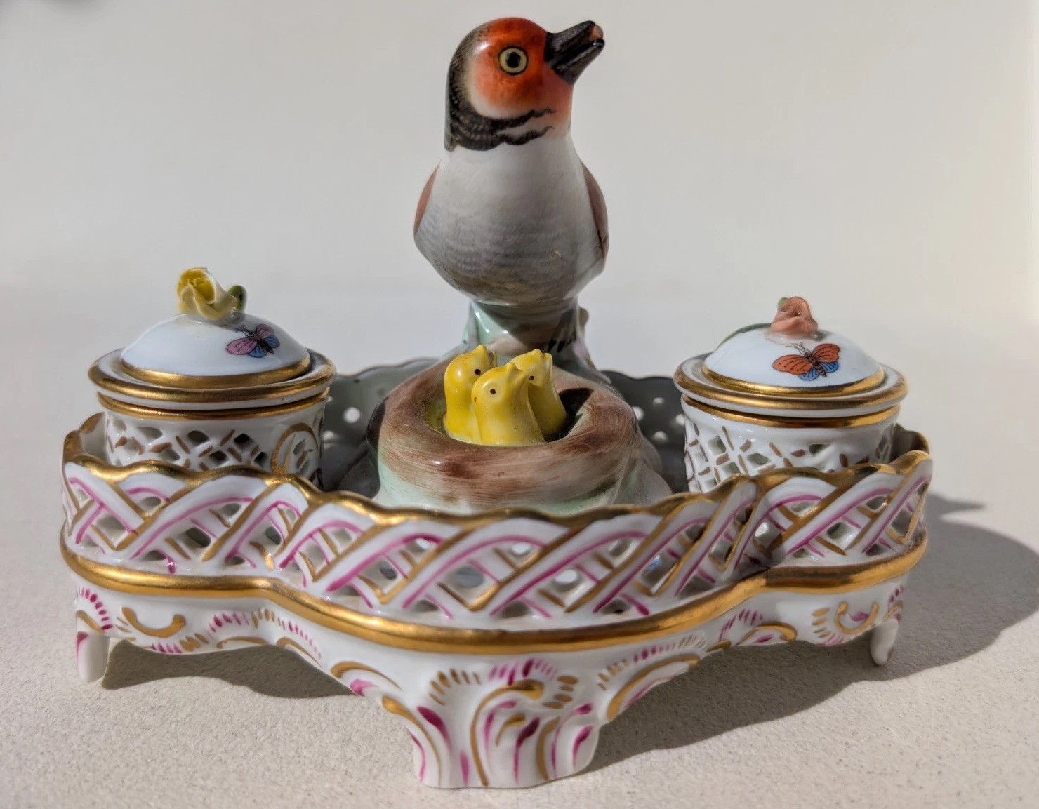 Herend Ink Well Hand Painted Bird Babies in Nest Hungary vintage Rothschild