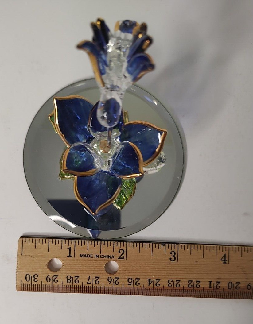 Vintage Lot of 2 Hand Spun Art Glass Feeding Humming Birds 1 w/Gold Detail