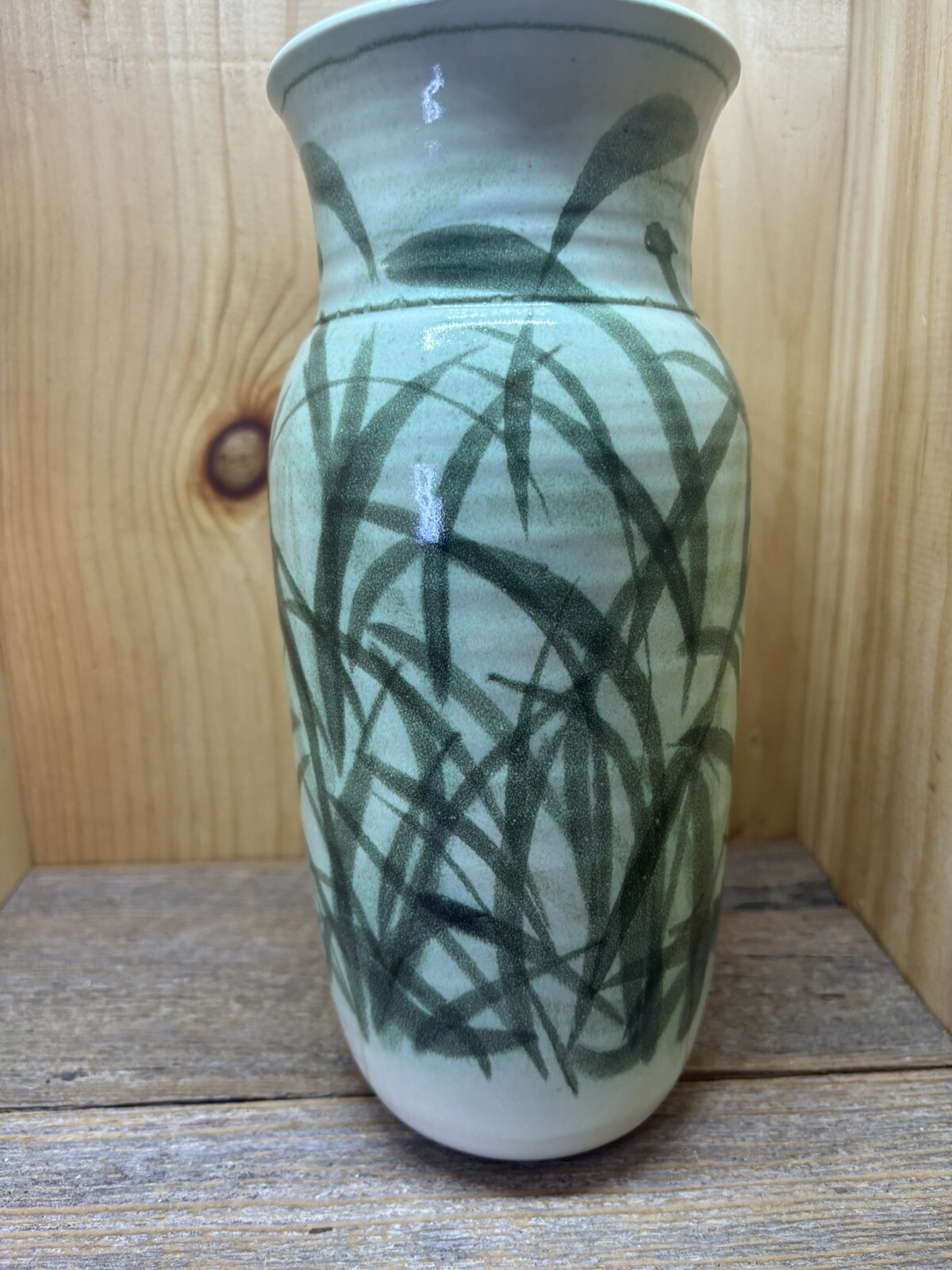 Rare Art Pottery Vase Large Pale Green Heron Egret Crane Coastal Scene Wetlands