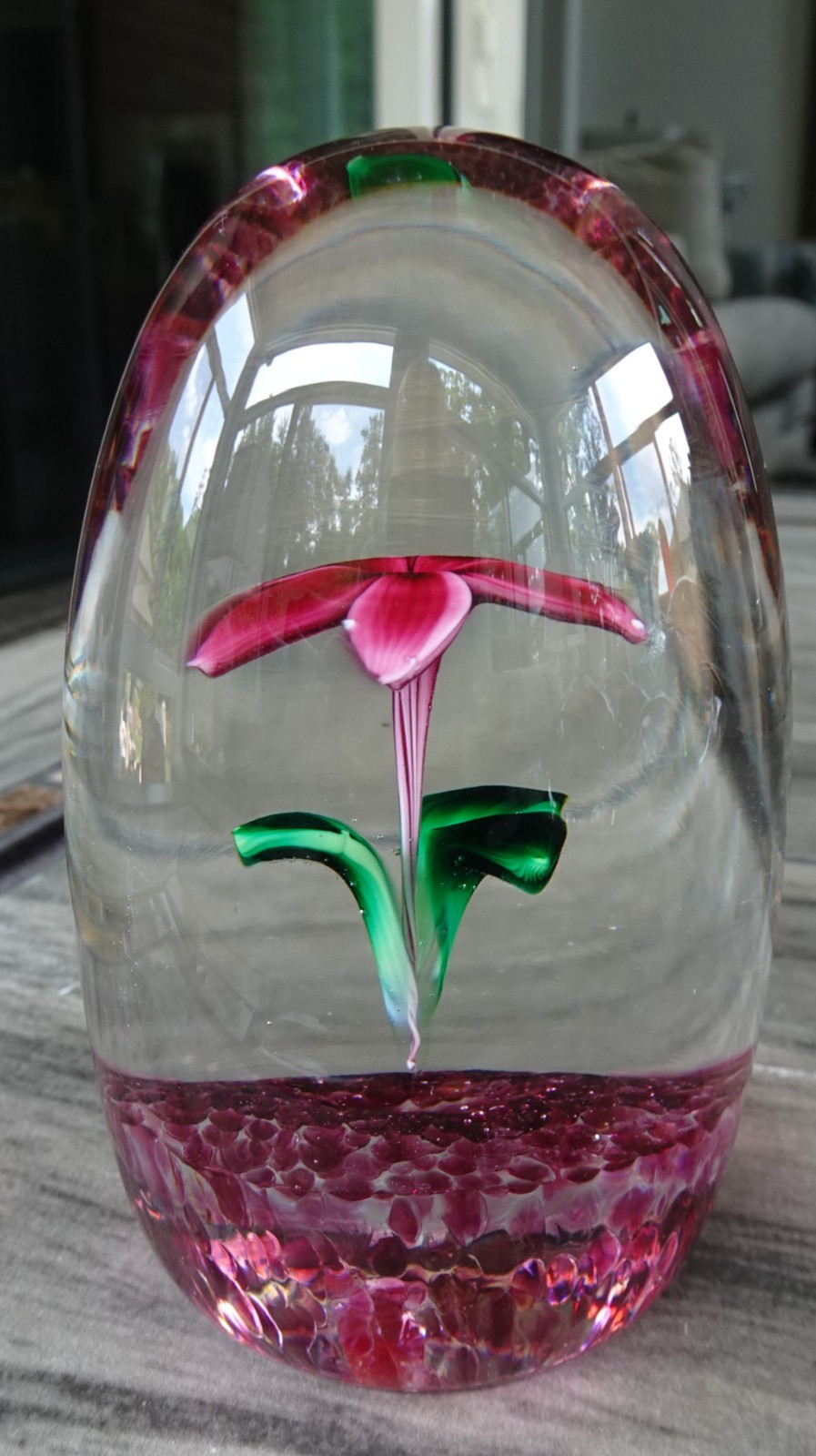 1979 STRATHEARN Glass MADDER RED FLOWER LAMPWORK Paperweight S79 CANE