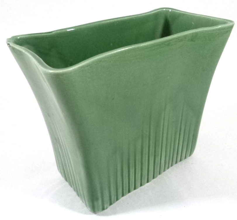 Vintage 1950s Mid Century MCM-USA Pottery Vase-Tapered Shape-Glazed Green-7″x6″