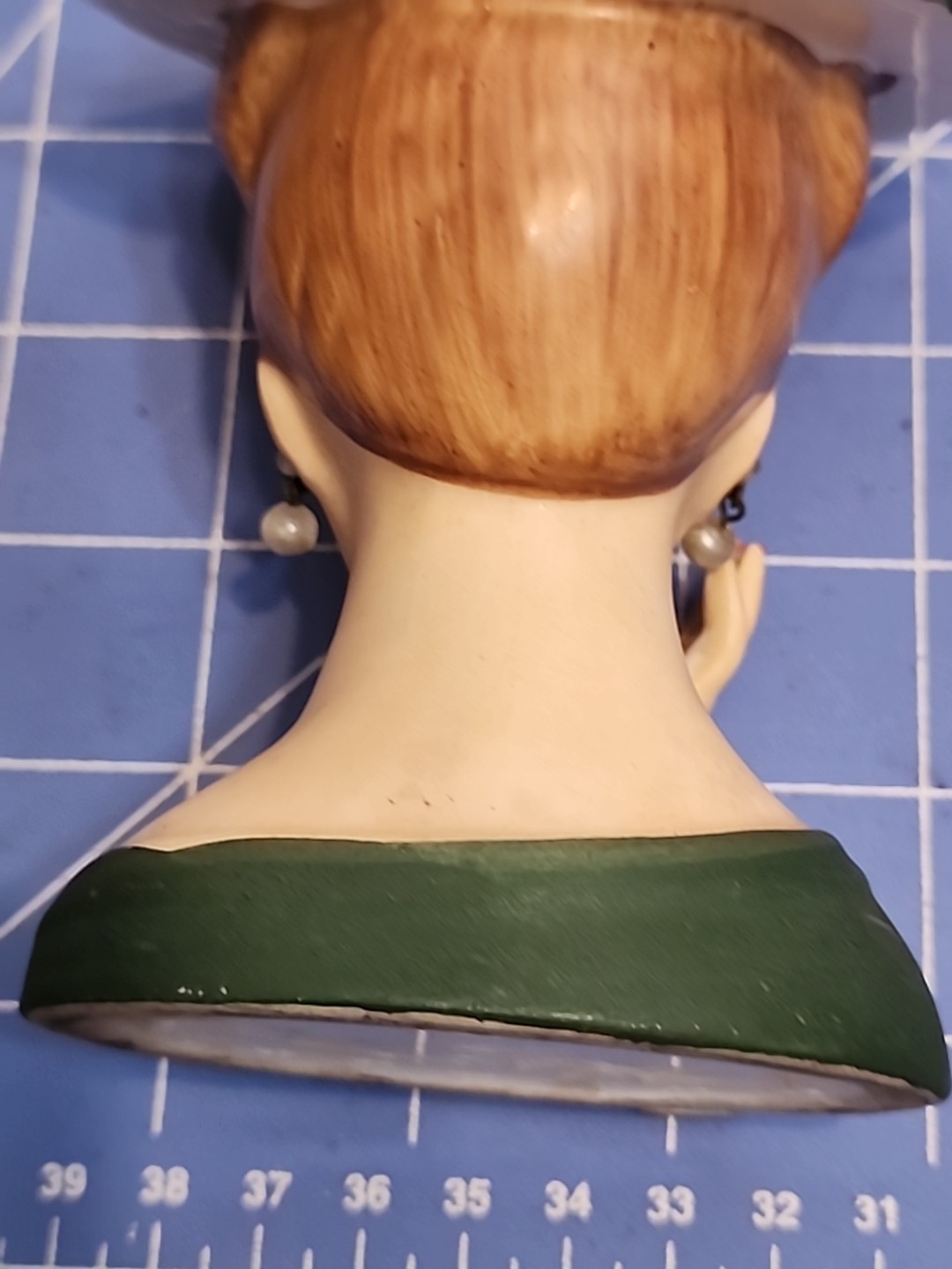 Vintage 1950’s Lee Wards Lady Head Vase Pearl Earrings & Necklace & Eyelashes