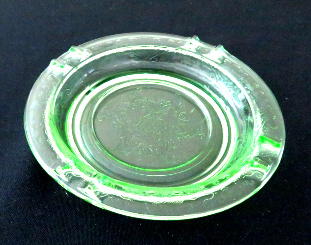 Hazel Atlas Florentine 5 1/2″ Green Uranium Coaster Ashtray Exc Cond 1930’s