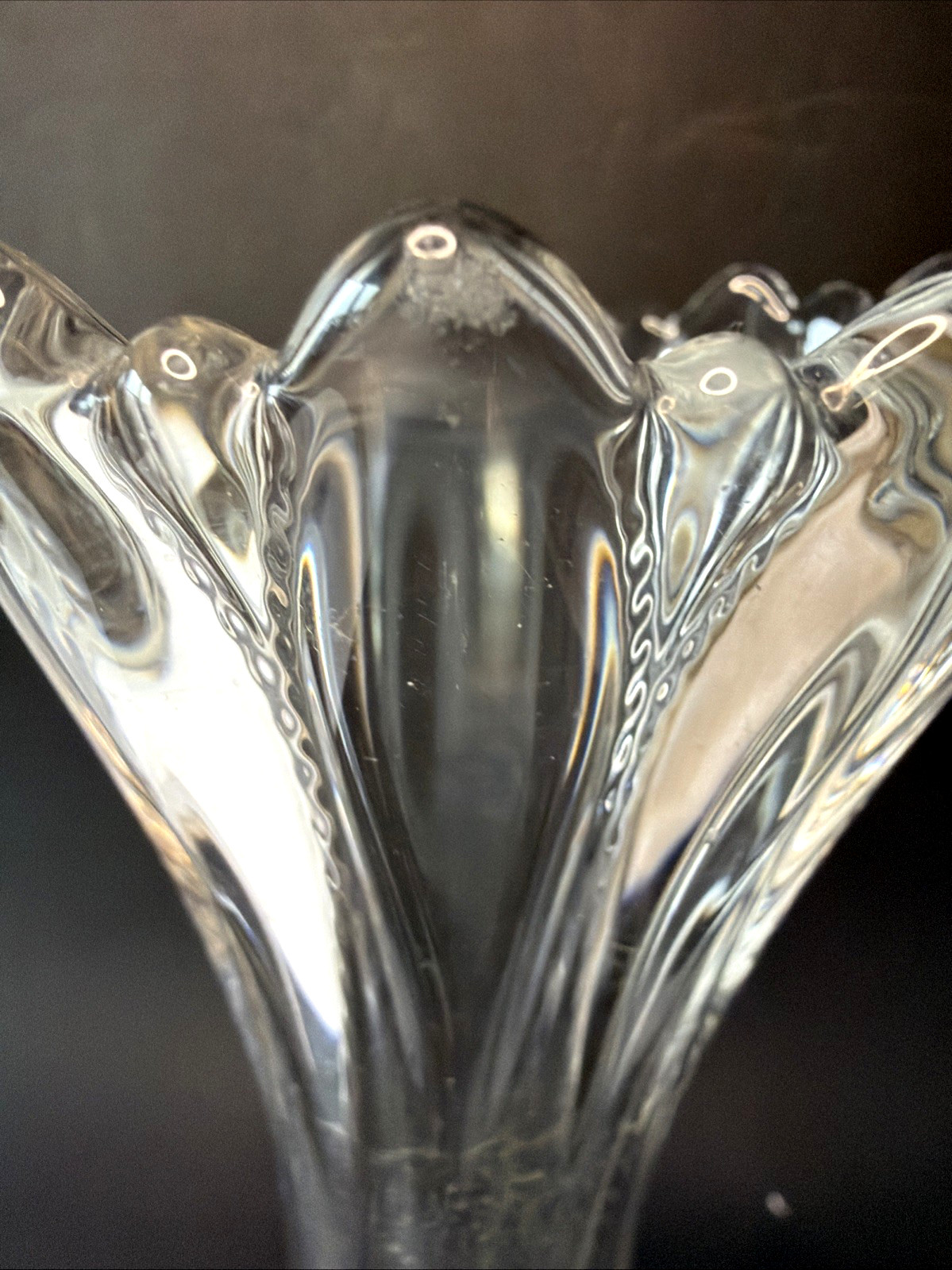 Vintage Clear Swung Glass Vase Ribbed Pineapple Base Scalloped Rim MCM 12″