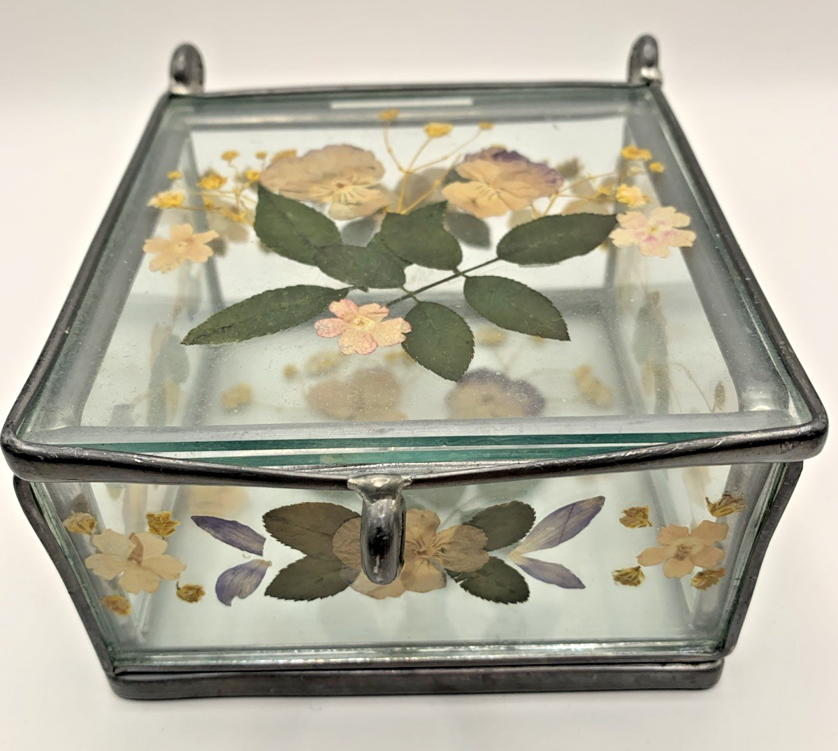 Pressed Flower Glass Trinket Box Jewelry Box Cottagecore Vanity Decor