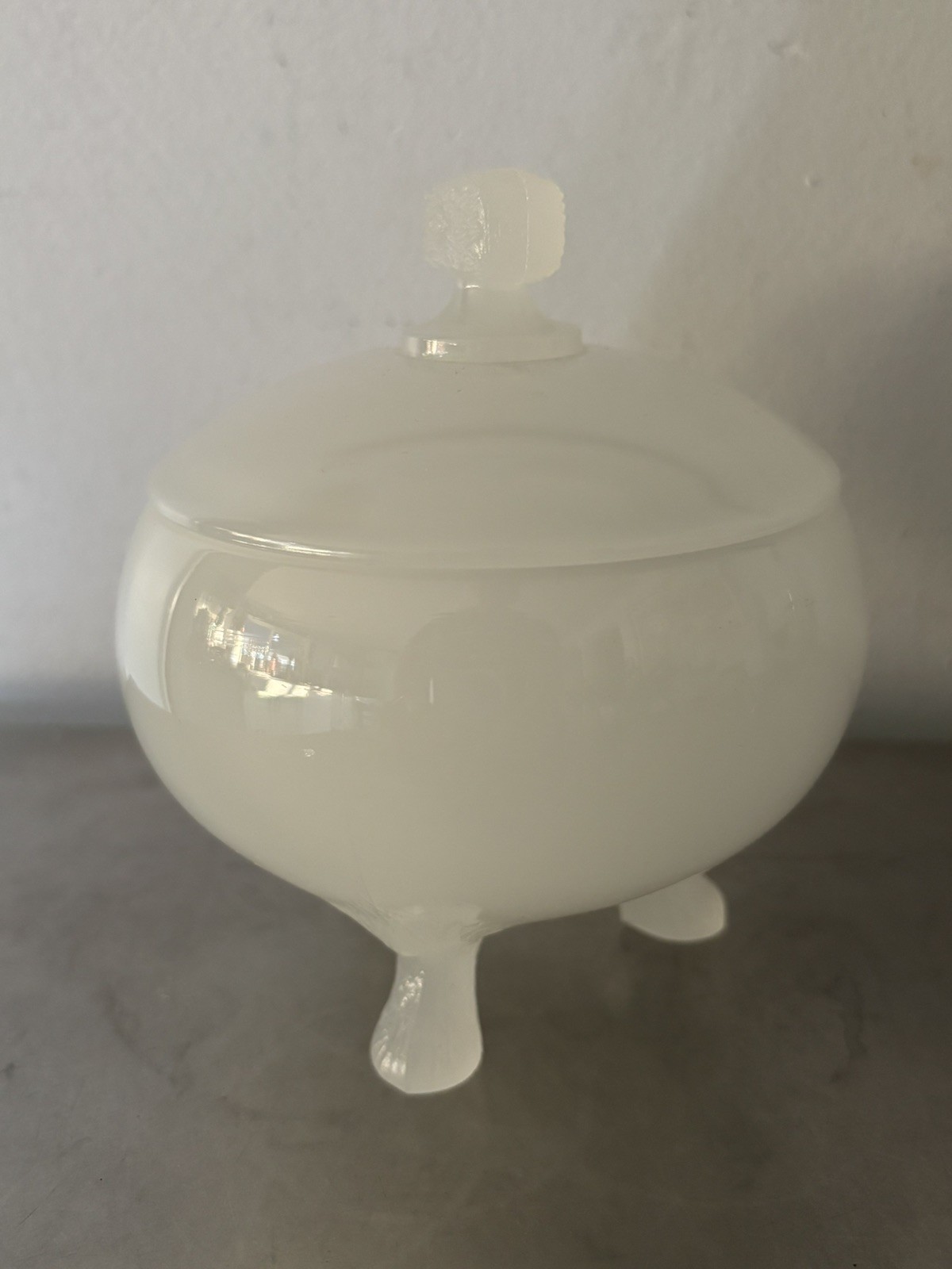 Antique Clambroth Opaline Covered Vanity Powder or Candy Dish Footed Flawed foot