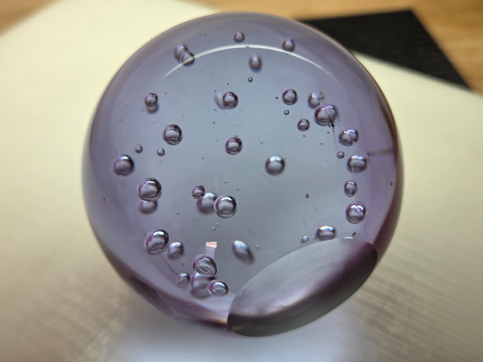 VTG 2.5in Handblown Art Glass Orb Paperweight LAVENDR Bubble Burst Tempe AZ -USA