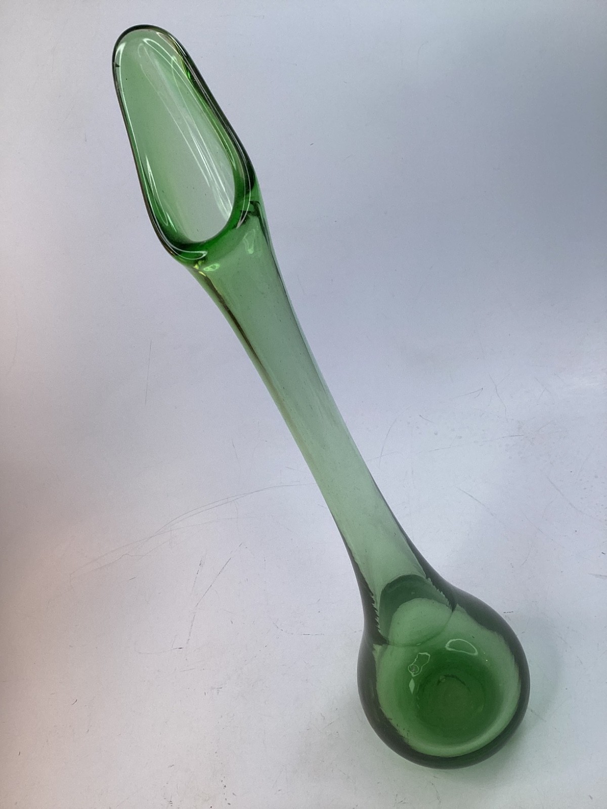 19” Vintage MCM Green Swung Glass Drape Vase Swung FREE SHIPPING