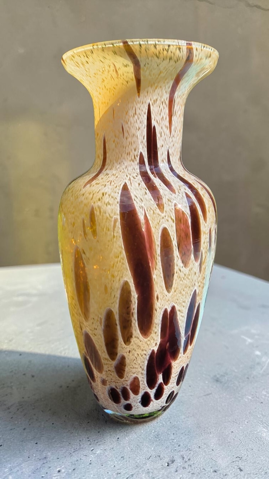 Maestri Vetrai Murano 14.5” Hand Blown Large Art Glass Vase Gold Flake Italy