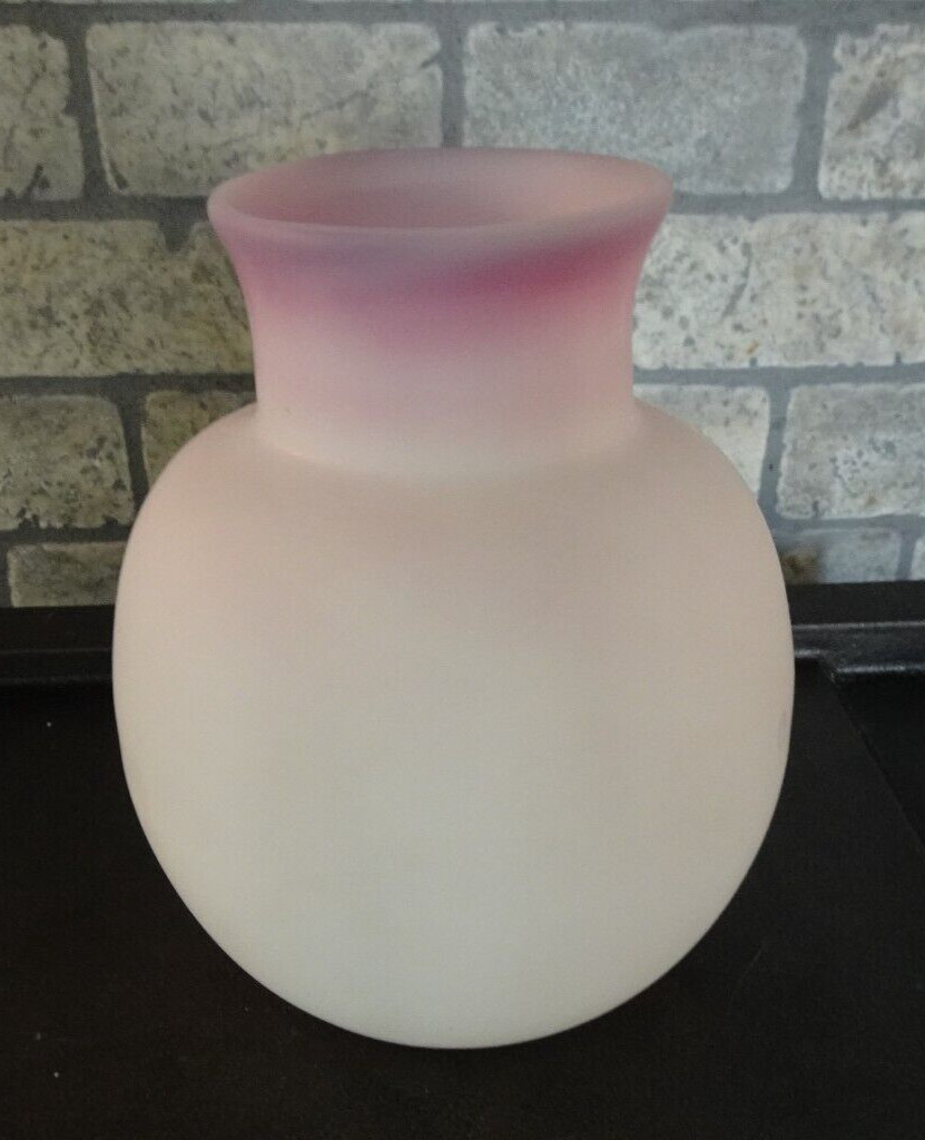Vintage Gunderson Pairpoint Art Glass Peach Blo White Matte Vase