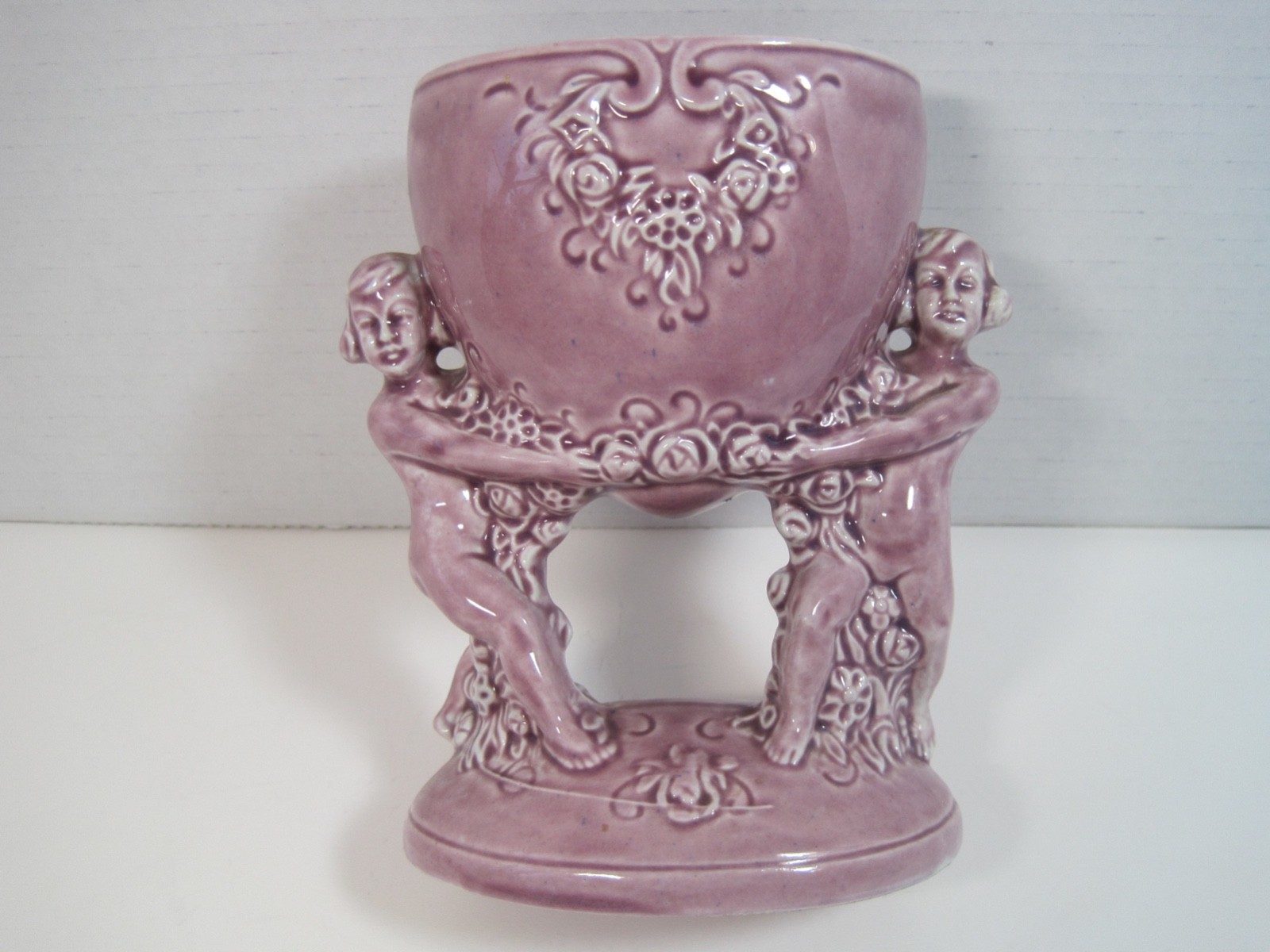 Vintage Ceramic Cherubs Angels Flowers Pink Spill Vase Germany 6″ H