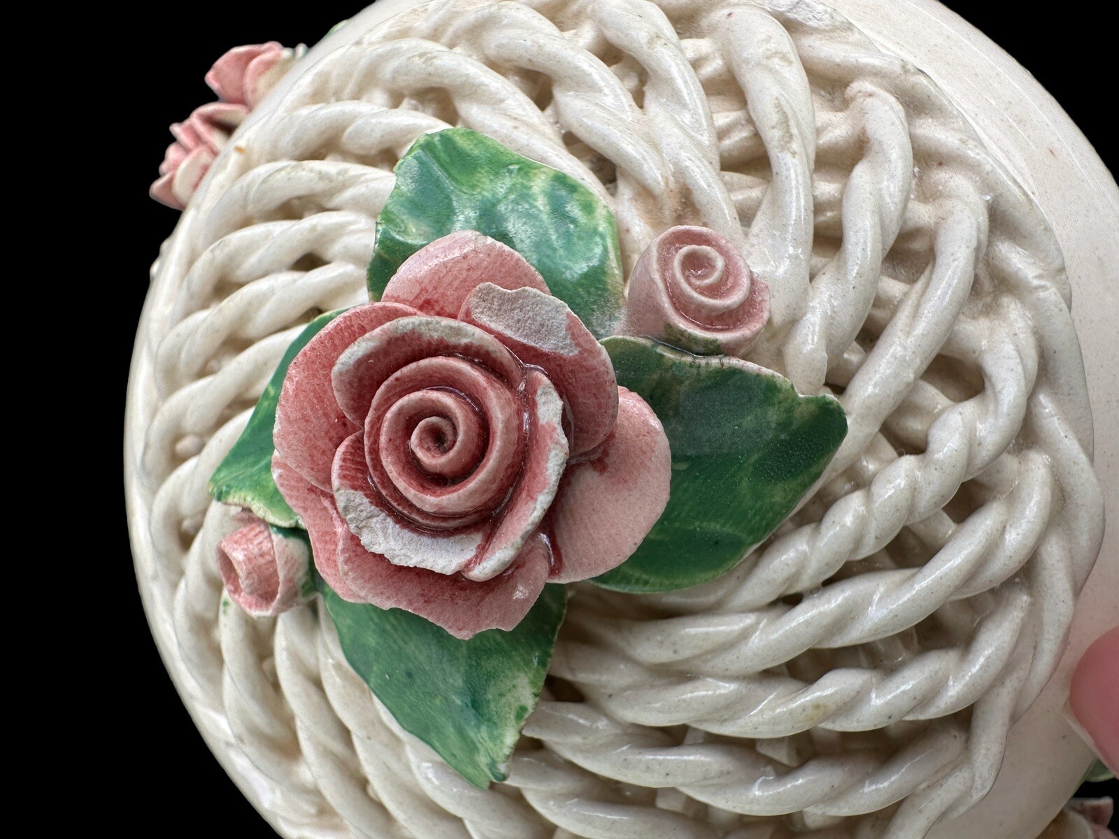 Italian Capodimonte Style Porcelain Trinket Floral Rose Jewelry Box Vintage