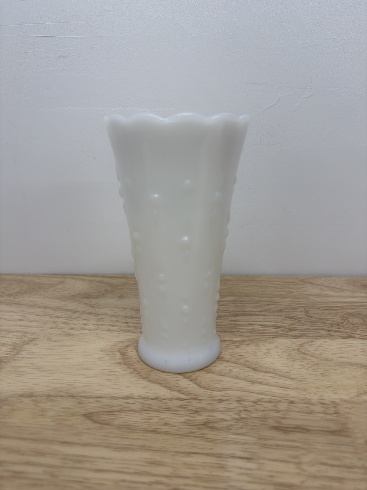 Vintage milk glass raised dot flower vase 7” thorn thistle design scallop rim#14