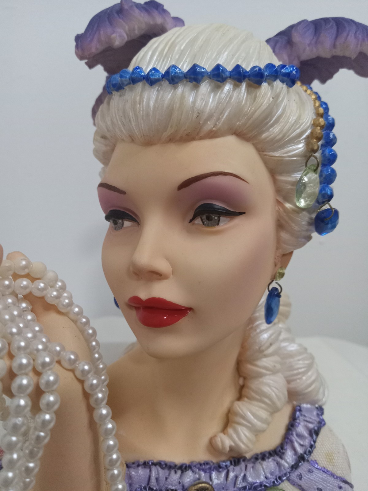 Cameo Girls Deluxe Head Vase: Judith 1790 “Treasure Beyond Measure” 750 MADE