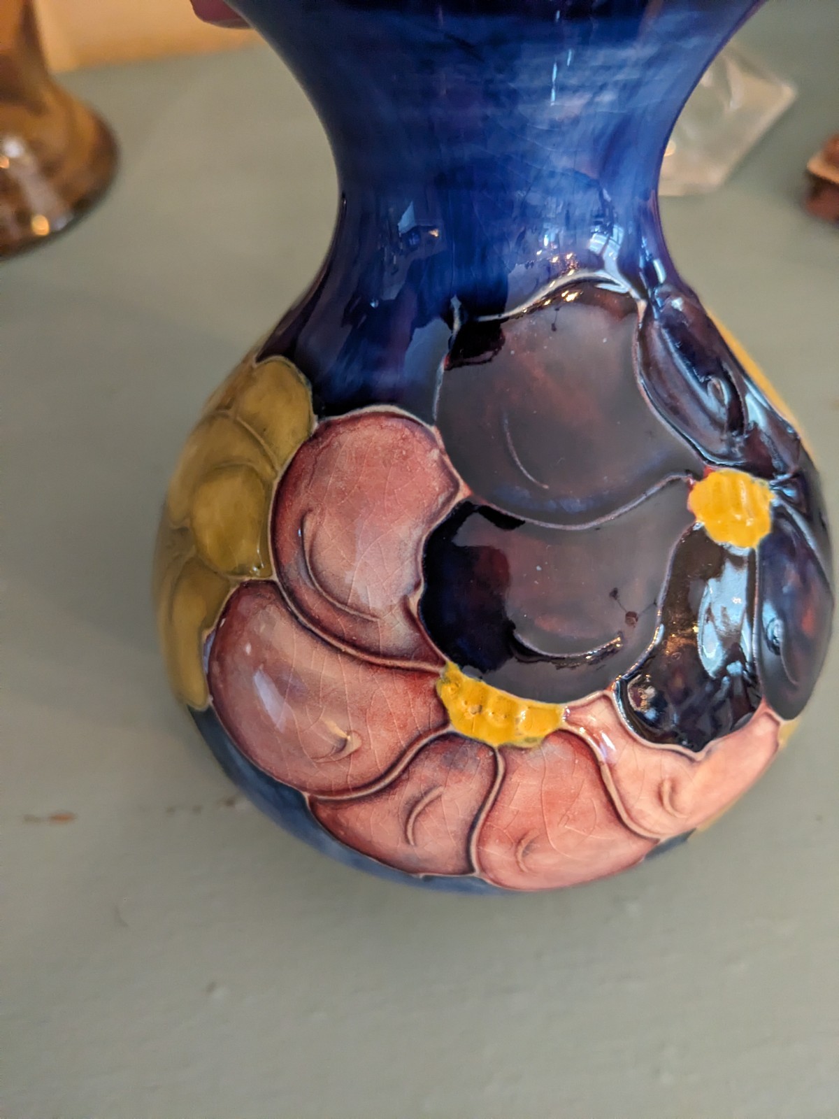 Stunning 1940s Moorcroft cobalt blue vase, Clematis pattern, 5.5 inches mint