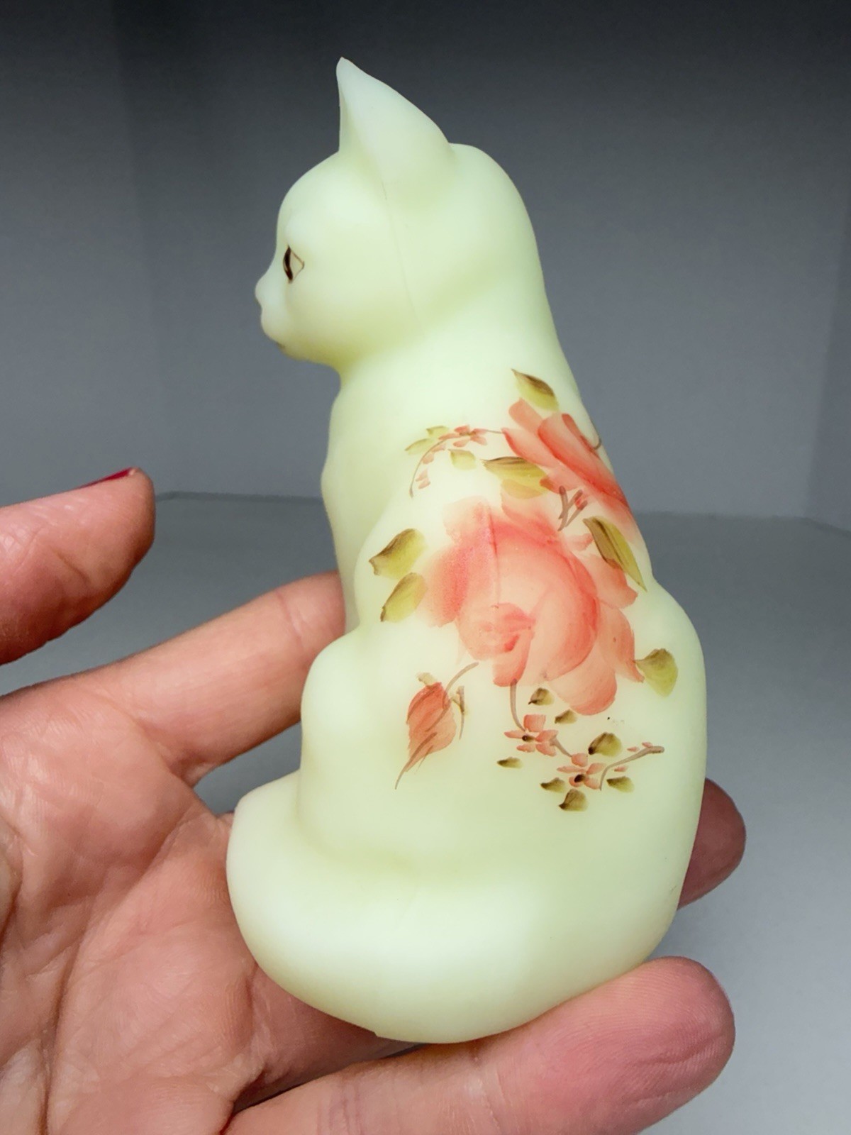 Vintage Fenton Sitting Cat Kitten Satin Custard Glass Uranium Hand Painted