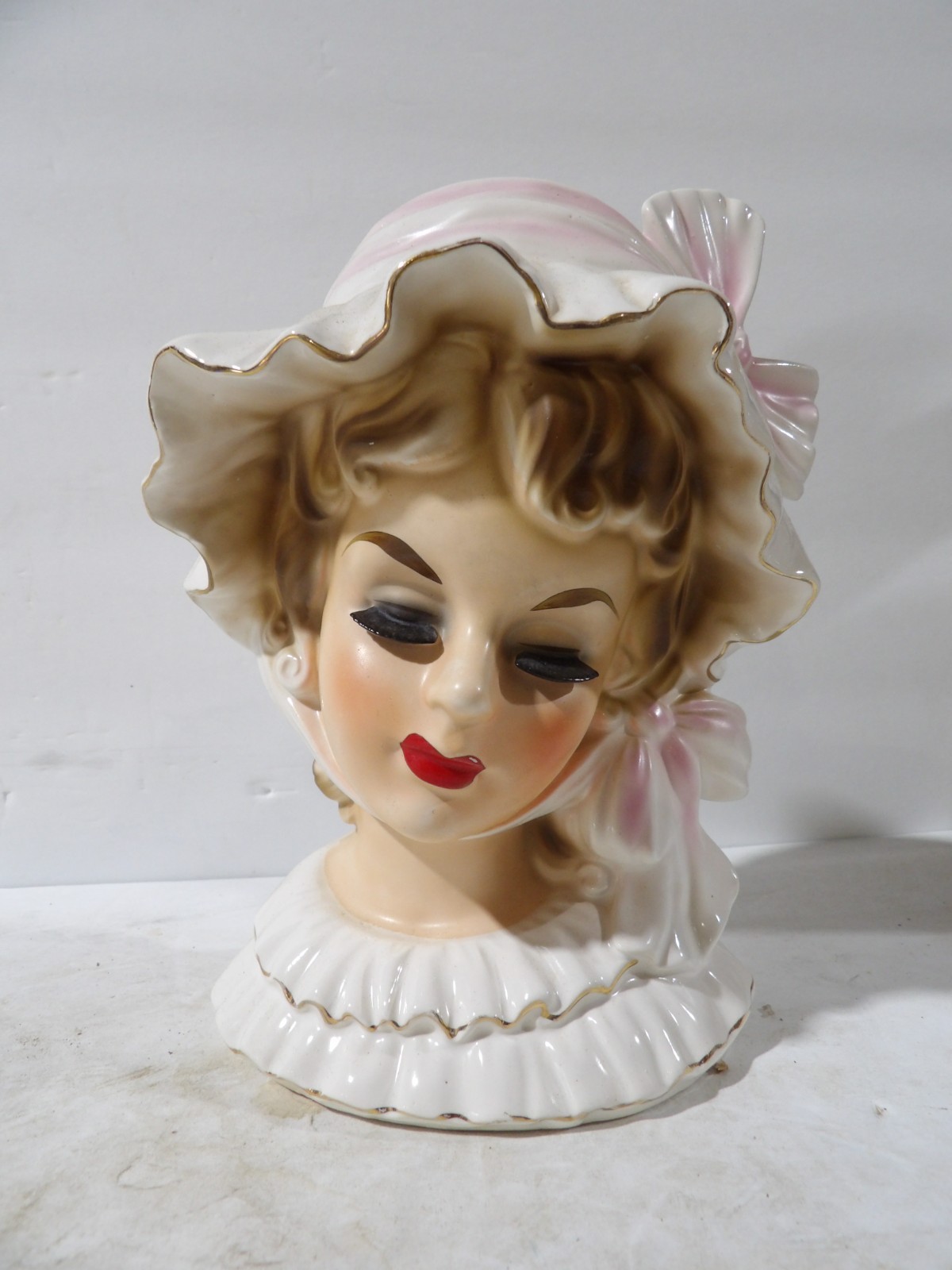 7 1/4 Inch Norleans Southern Belle With Pink Ribbon Lady Head Vase
