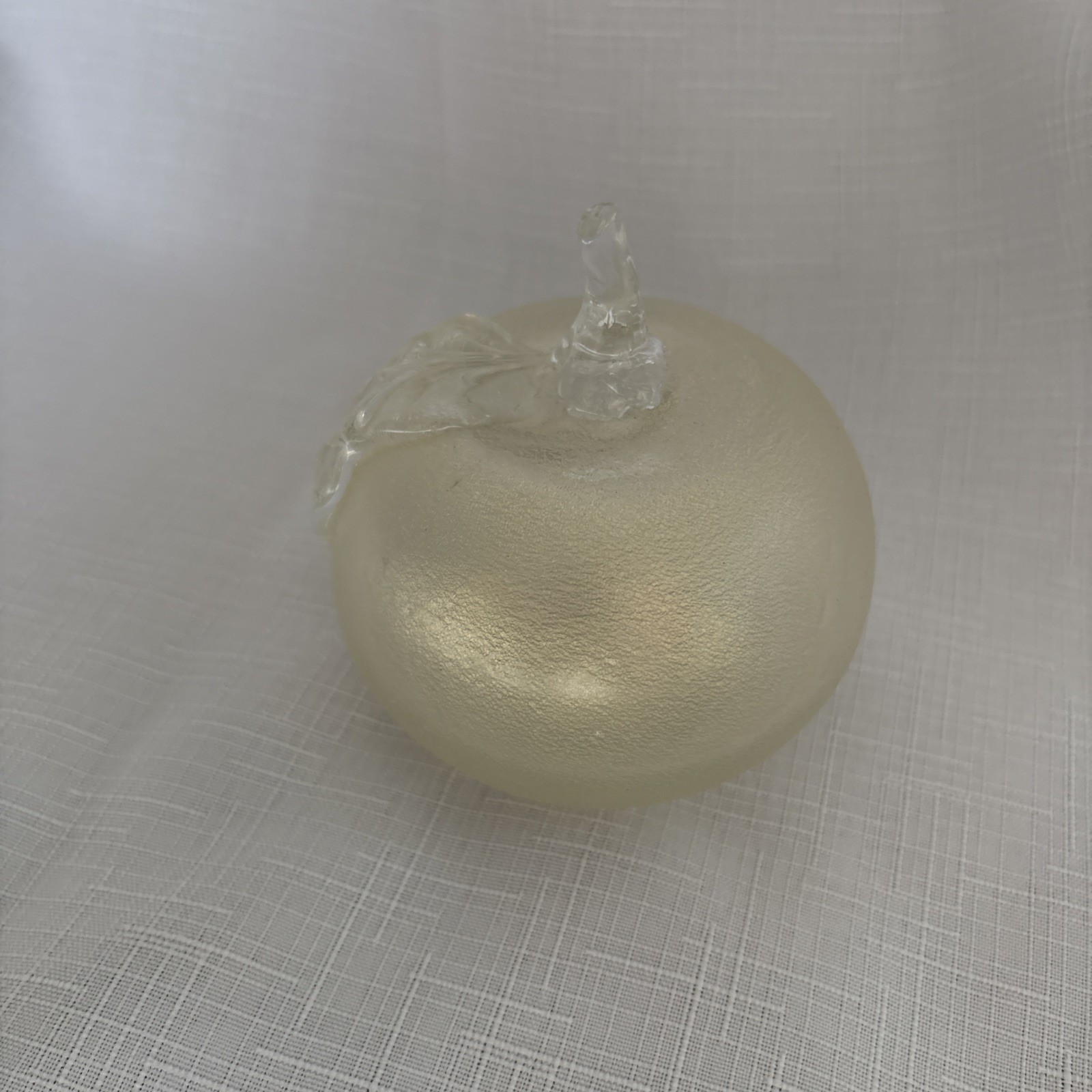 VTG Silvestri Apple Art Glass Paperweight Matte Gold Dust Fruit