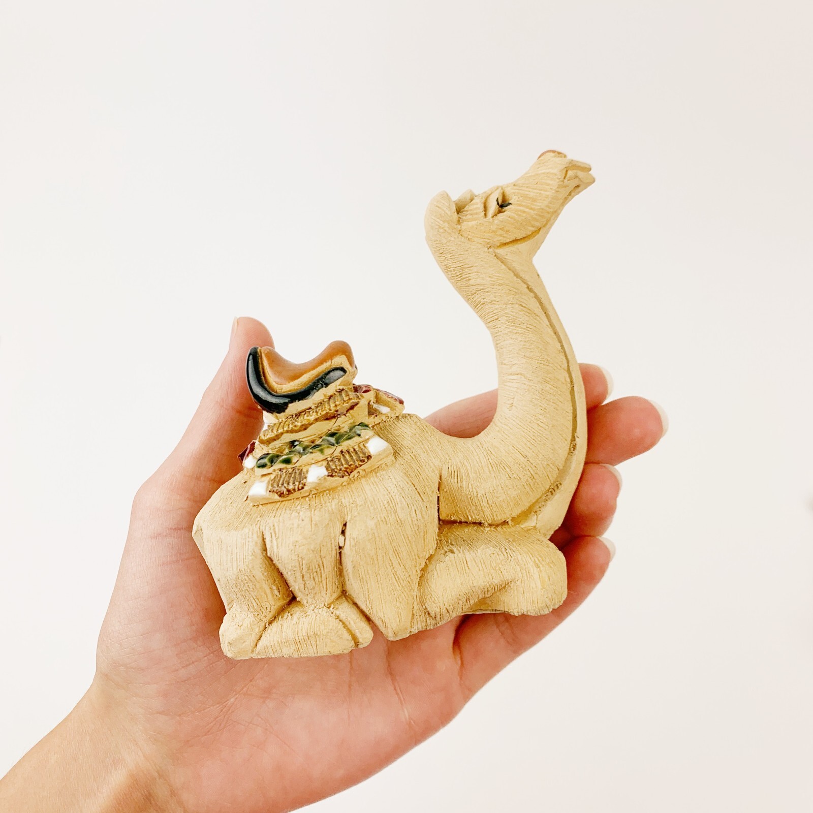 Artesania Rinconada Uruguay Medium Seated Camel Stable Pottery Retired 4.25″ 3.0