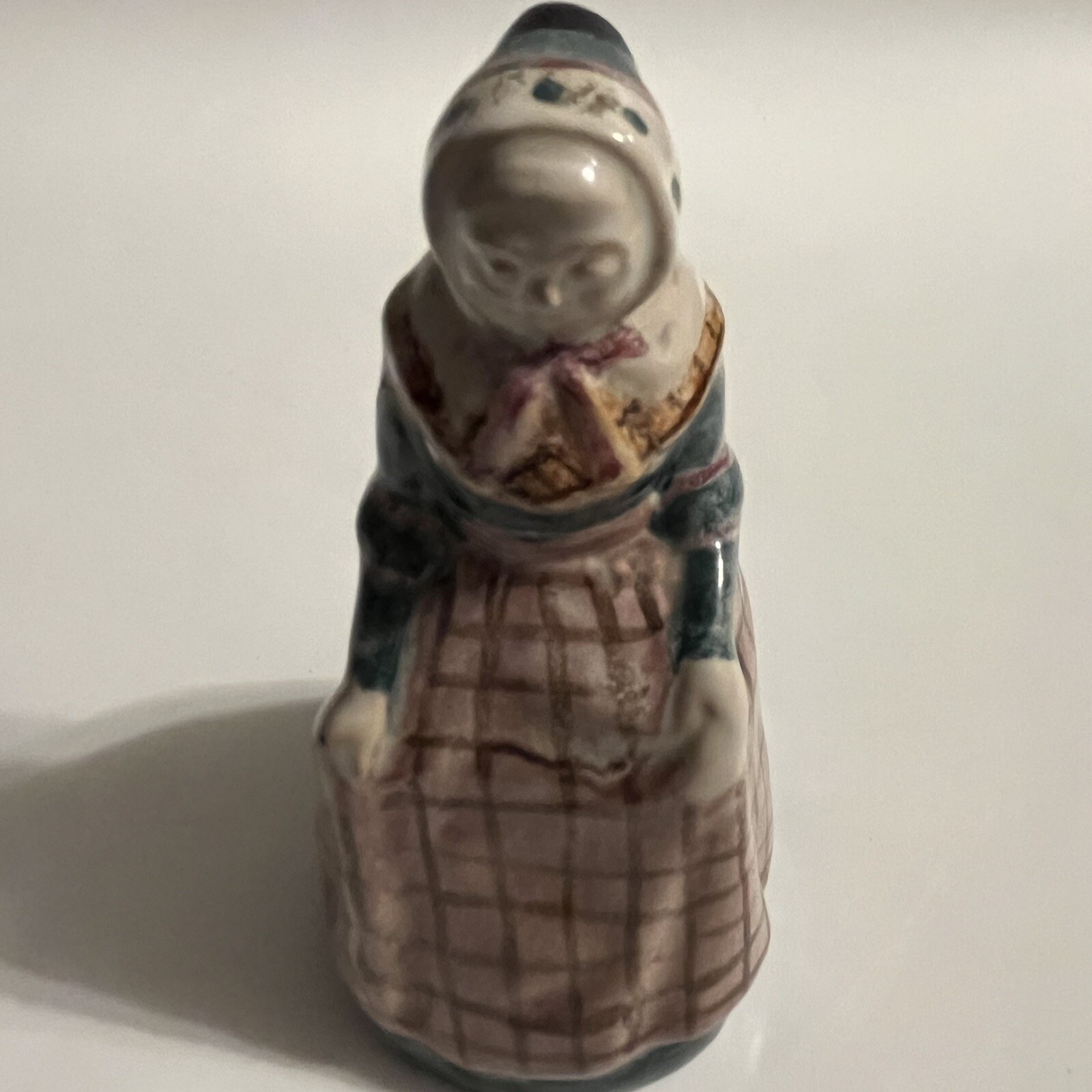 Michael Andersen MS&S Pottery Woman Figure 5347 4.5″H Denmark Danish Ceramics
