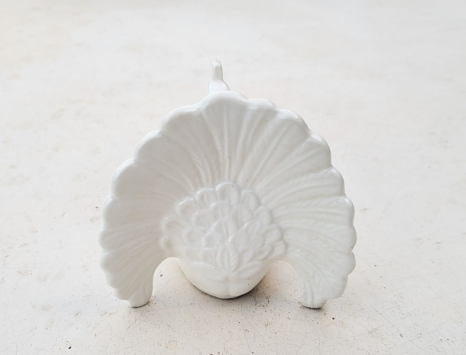 Capodimonte Small White Porcelain Fantail Peacock Posy Vase or Planter Italy
