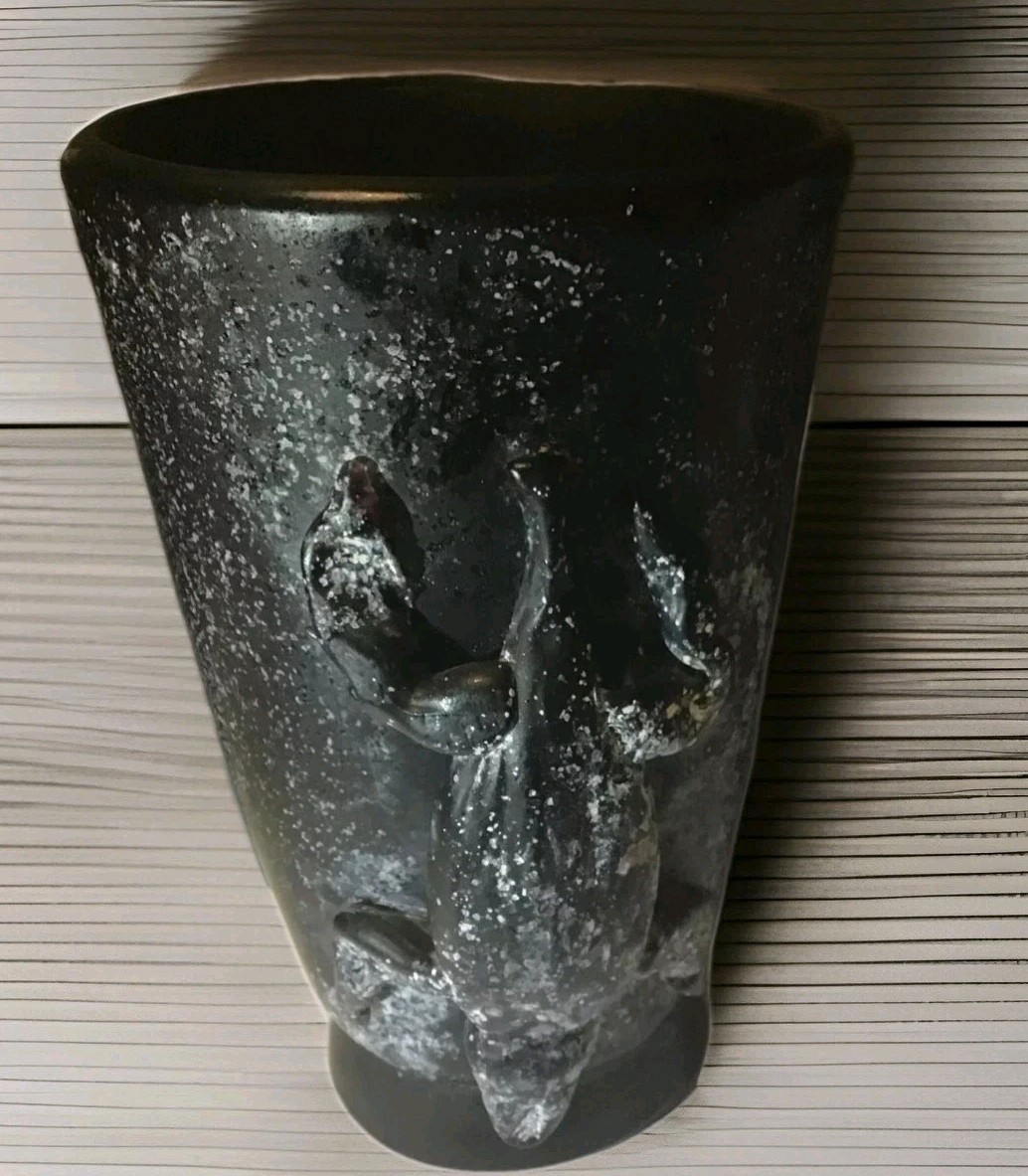 Vase Black & White Specks Stone 3D Alligator Heavy 8 1/2” Tall HTF OOAK