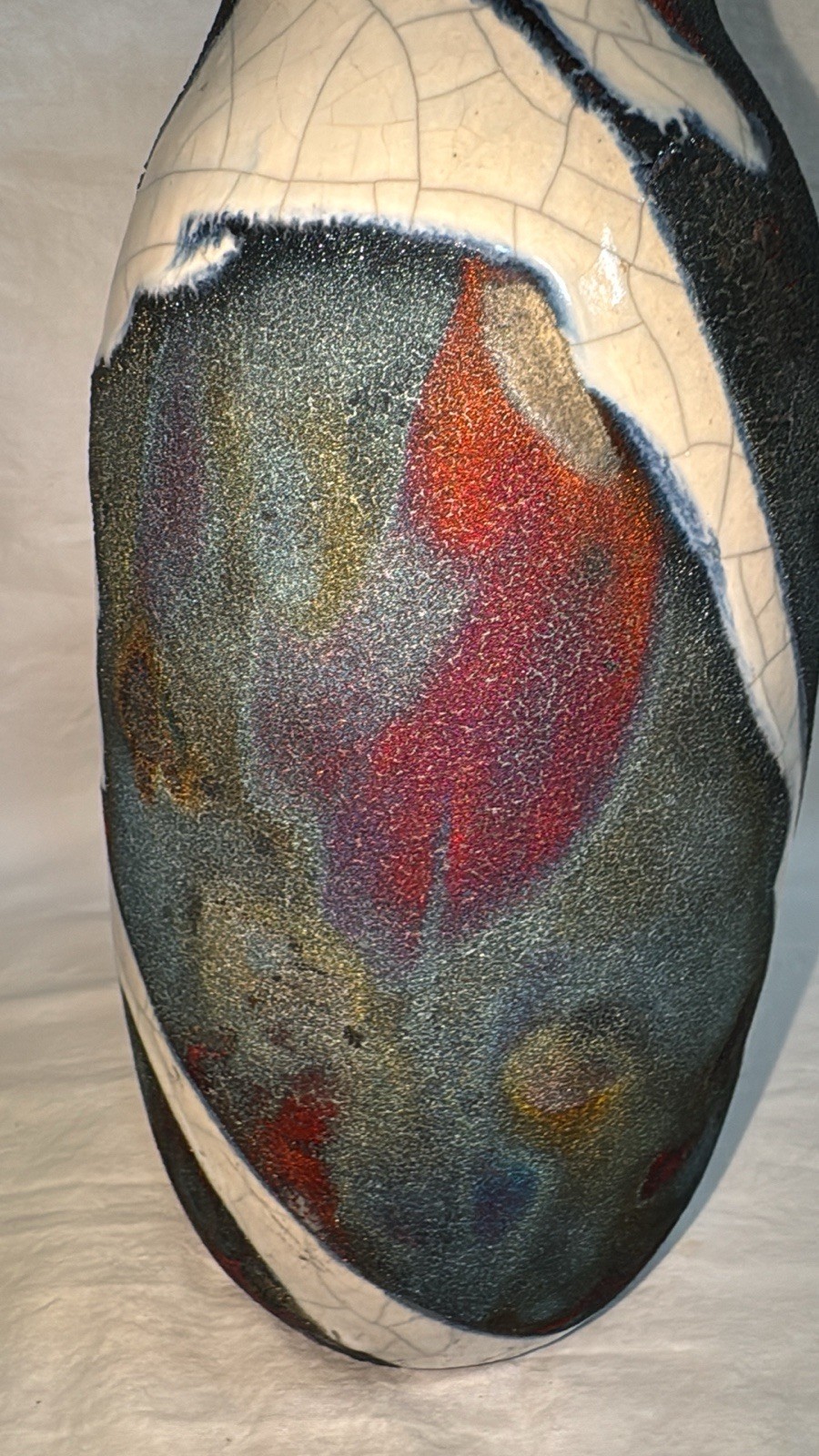 Vtg Scott Wilson 2004 Vibrant Peacock Colors RAKU 13.5” Vase Signed by Artist