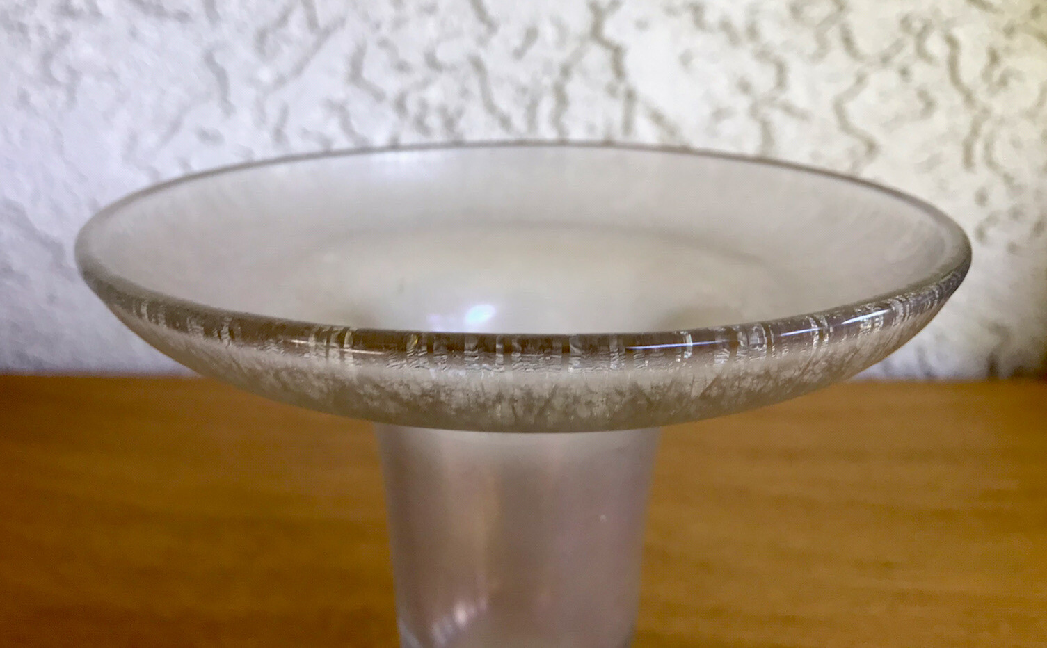 Vtg U.S. Glass (Tiffin) Stretch Glass Iridescent Flat Topped Footed Vase 5in T
