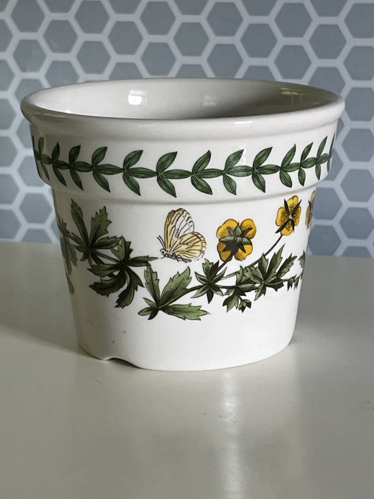 Portmeirion The Botanic Garden Small Flower Pot Butterfly Yellow Flowers
