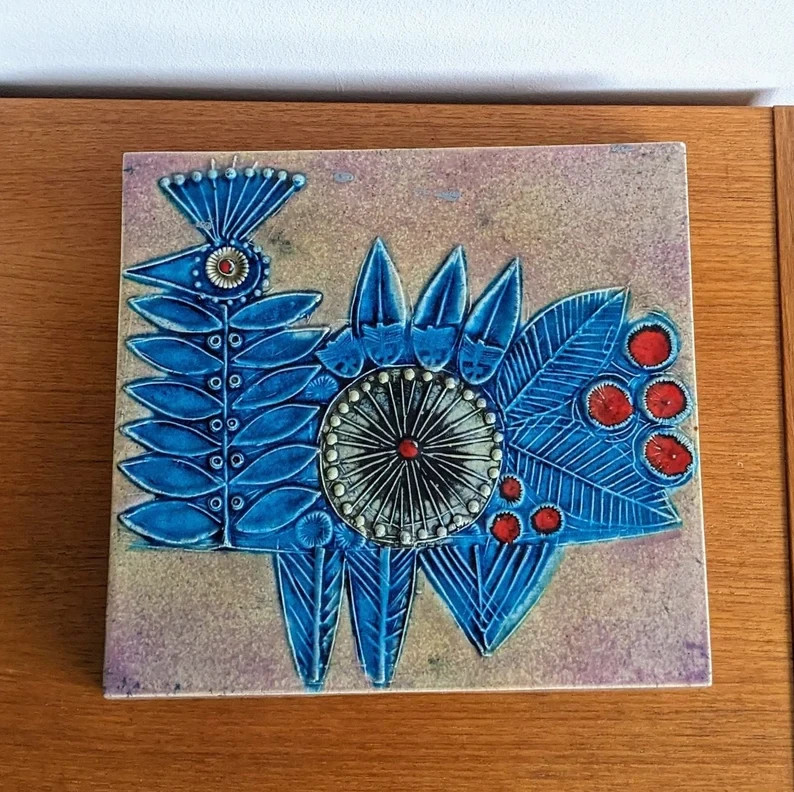 LISA LARSON BIRD “Tuppfågel” Wall Art Stoneware Plate Gustavsberg Sweden 1960s