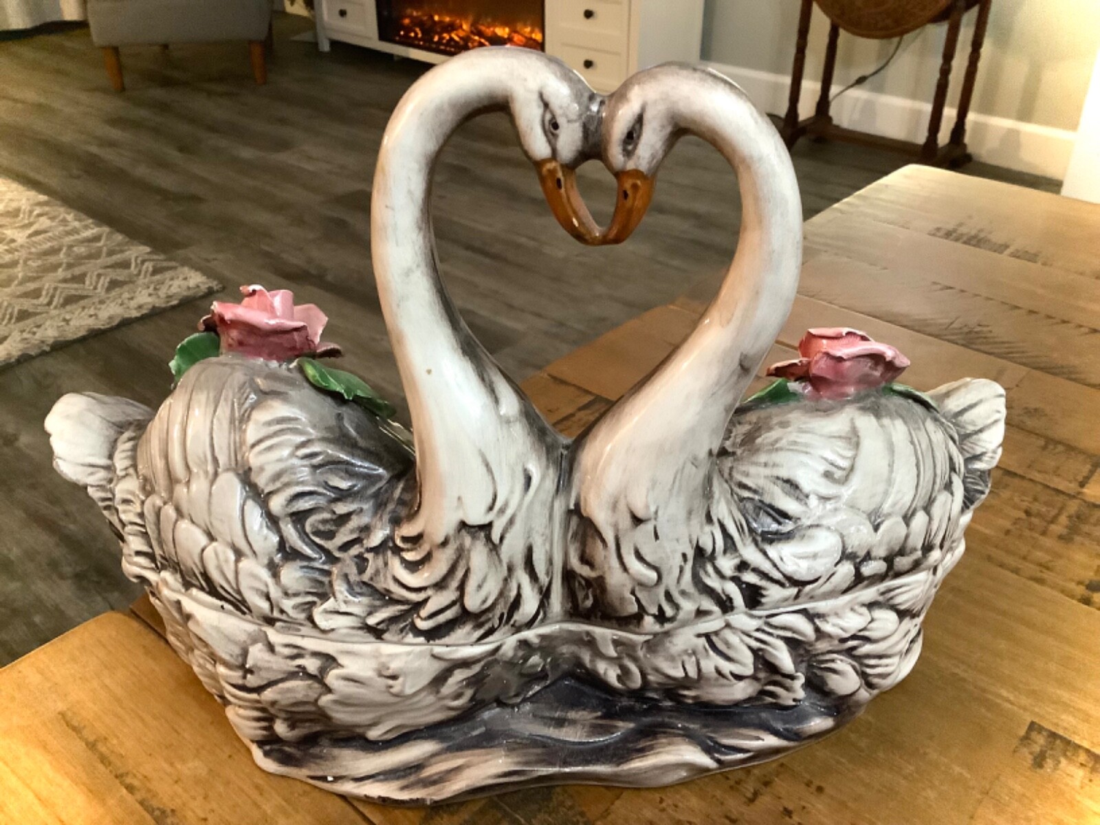 RARE VINTAGE 1950s CAPODIMONTE ITALY DOUBLE SWANS TRINKET BOX COOKIE JAR
