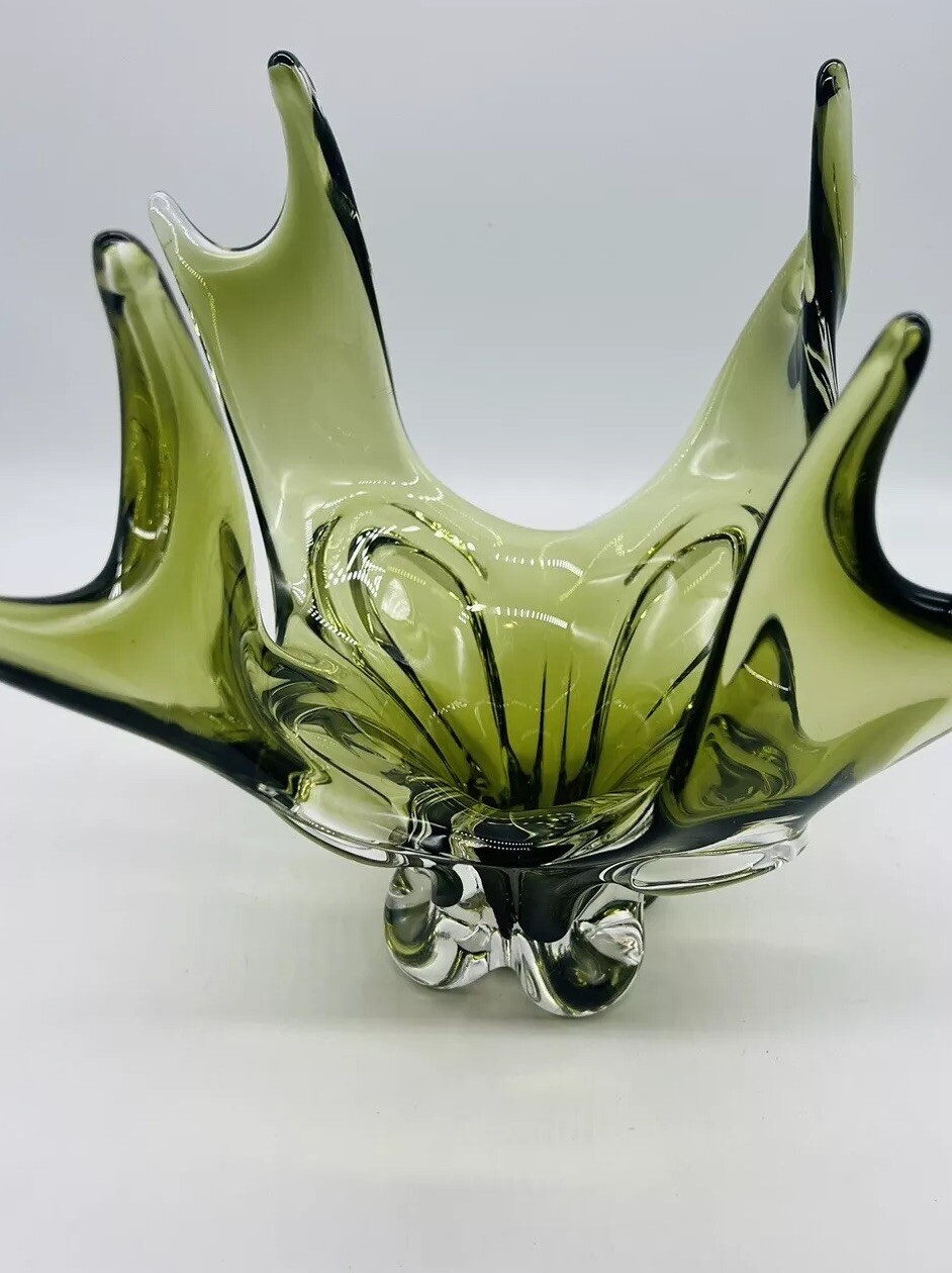 VTG CHALET Lorraine SPLASH 8 Point Olive Green to Clear Art Glass Large Vase