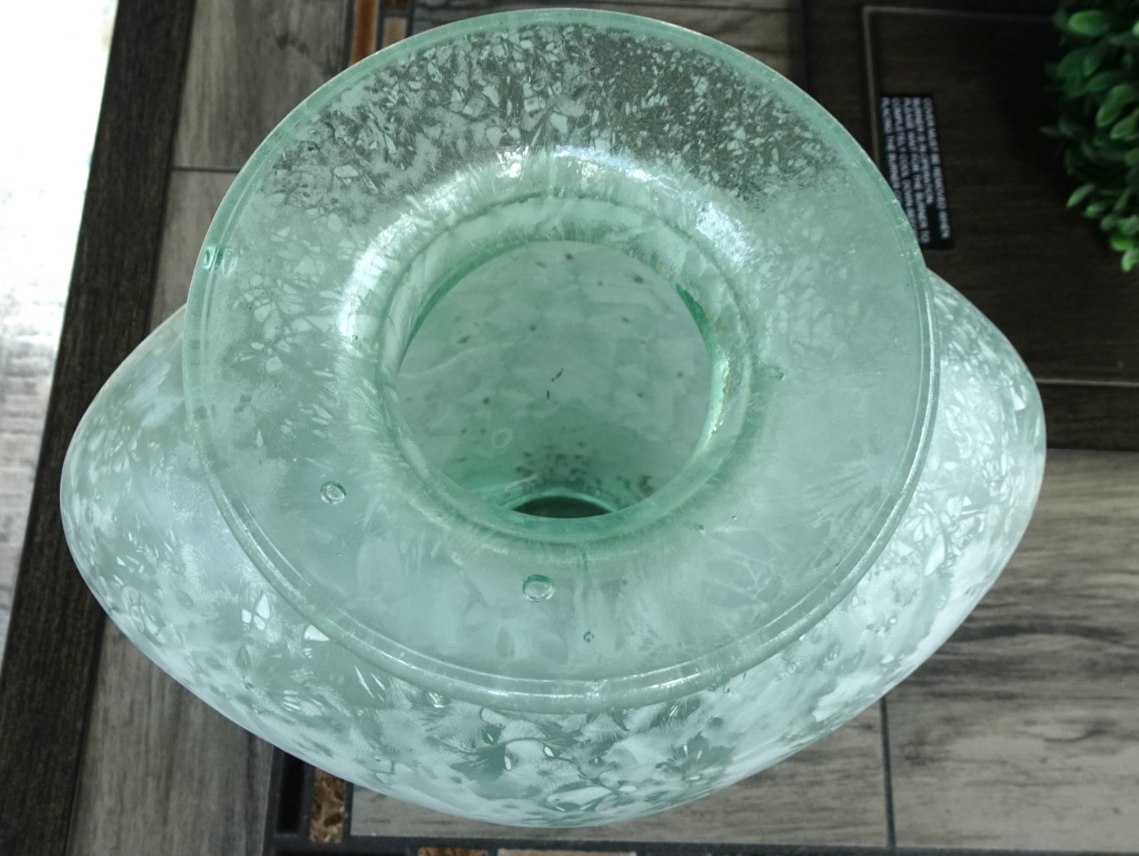 10.5″ Design Guild Made in Spain Light Green Frosted Design Vase