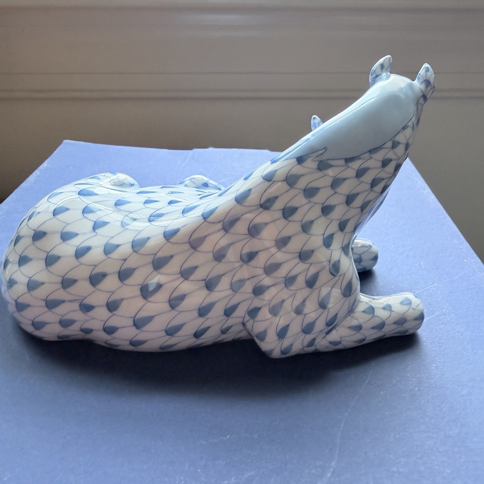 HEREND MARE & FOAL FIGURINE IN SHADED BLUE FISHNET 15560