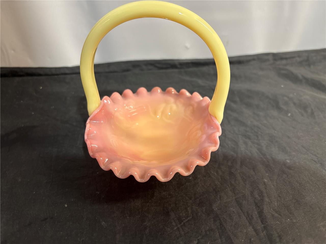 RARE Fenton Mini Basket Dorothy Taylor Kitten Iridized Burmese 1991