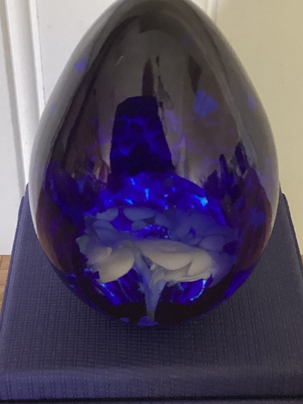 Vintage Art Studio Glass Blue Lily Easter Egg Shape Paperweight 3 1/2″