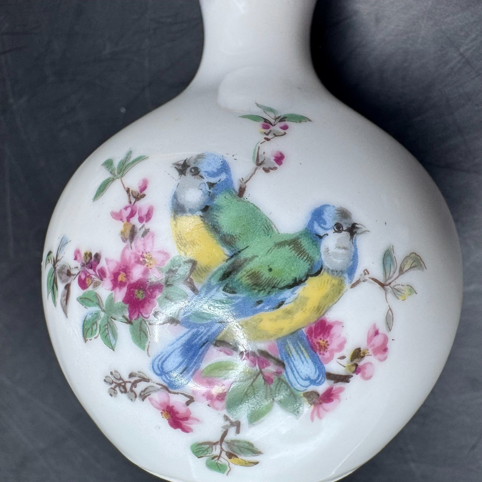 Vintage Brinn’s 3.5″ Petite White Porcelain Bud Vase Blue Bird Design With Foil