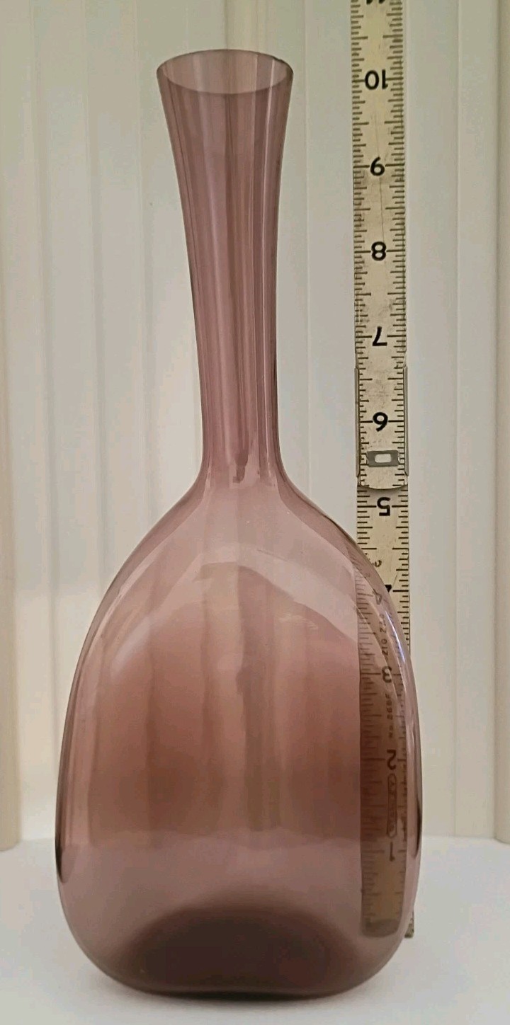 Vintage Tapered Amethyst Art Glass Bud Vase 9.38″ x 3.50″ Excellent Condition