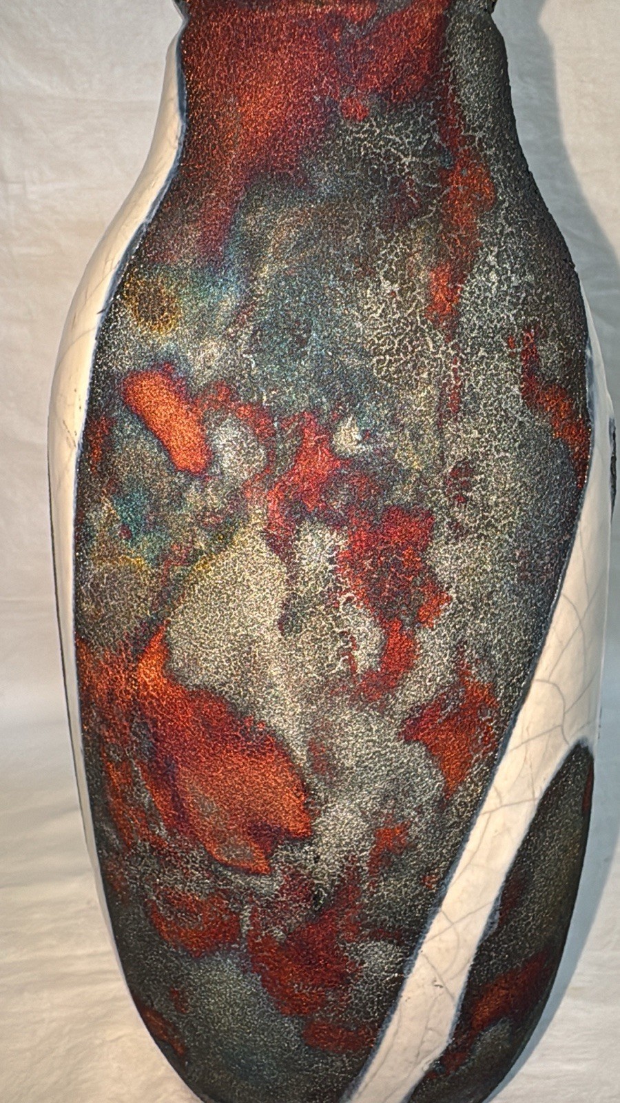 Vtg Scott Wilson 2004 Vibrant Peacock Colors RAKU 13.5” Vase Signed by Artist