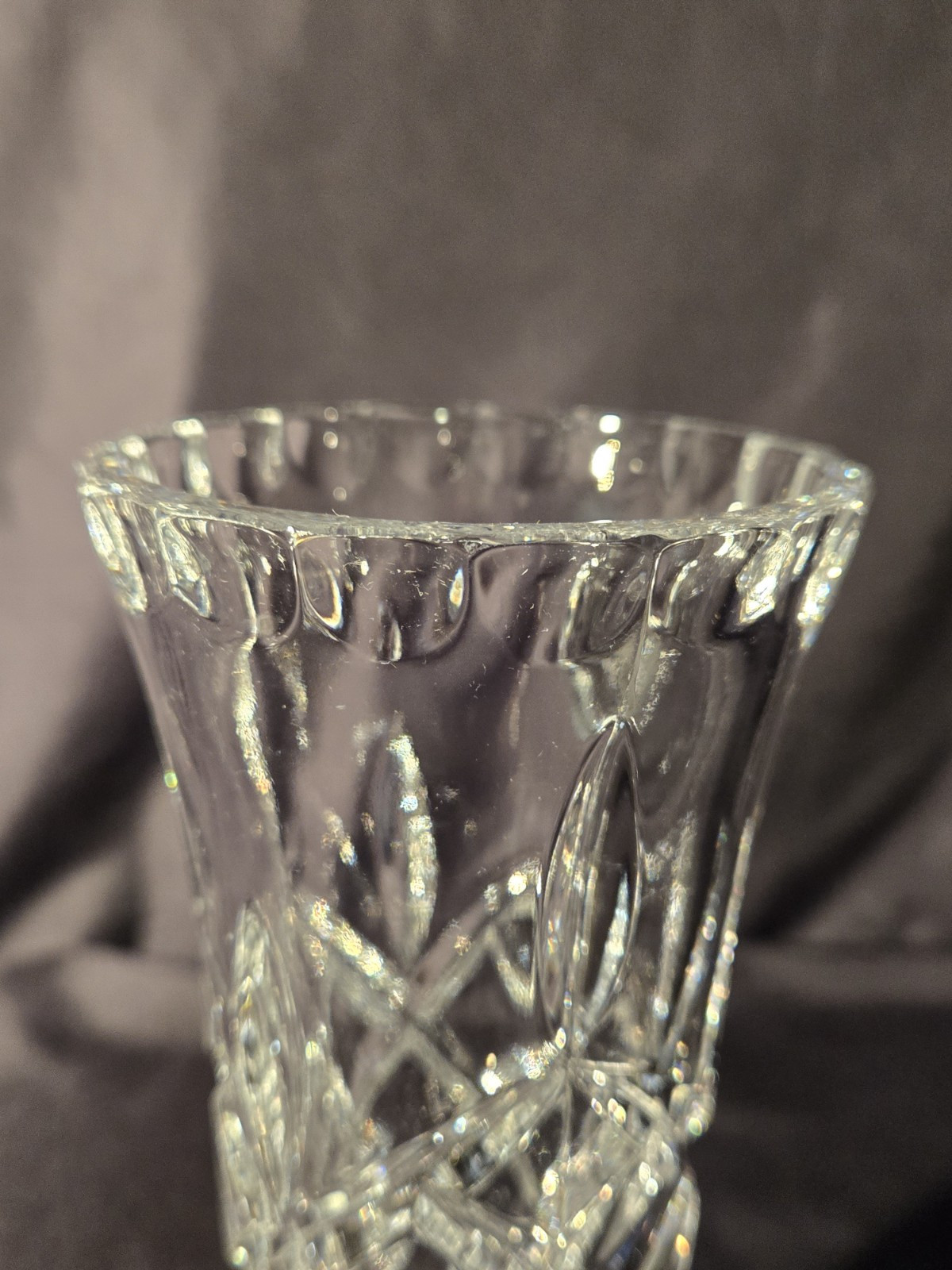 Shannon Crystal 9in Footed Bud Vase Scalloped Rim Beautiful