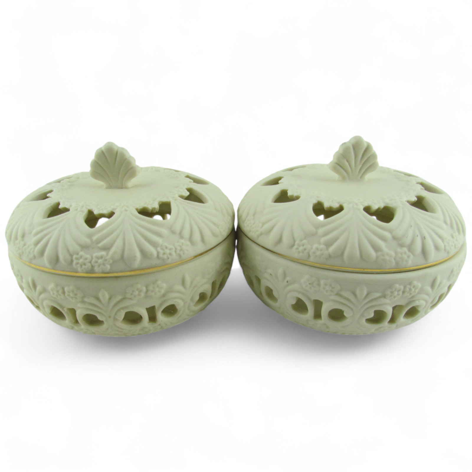 Pair Lenox Ivory Porcelain Potpourri Bowls Lidded Reticulated Gold Trim Floral