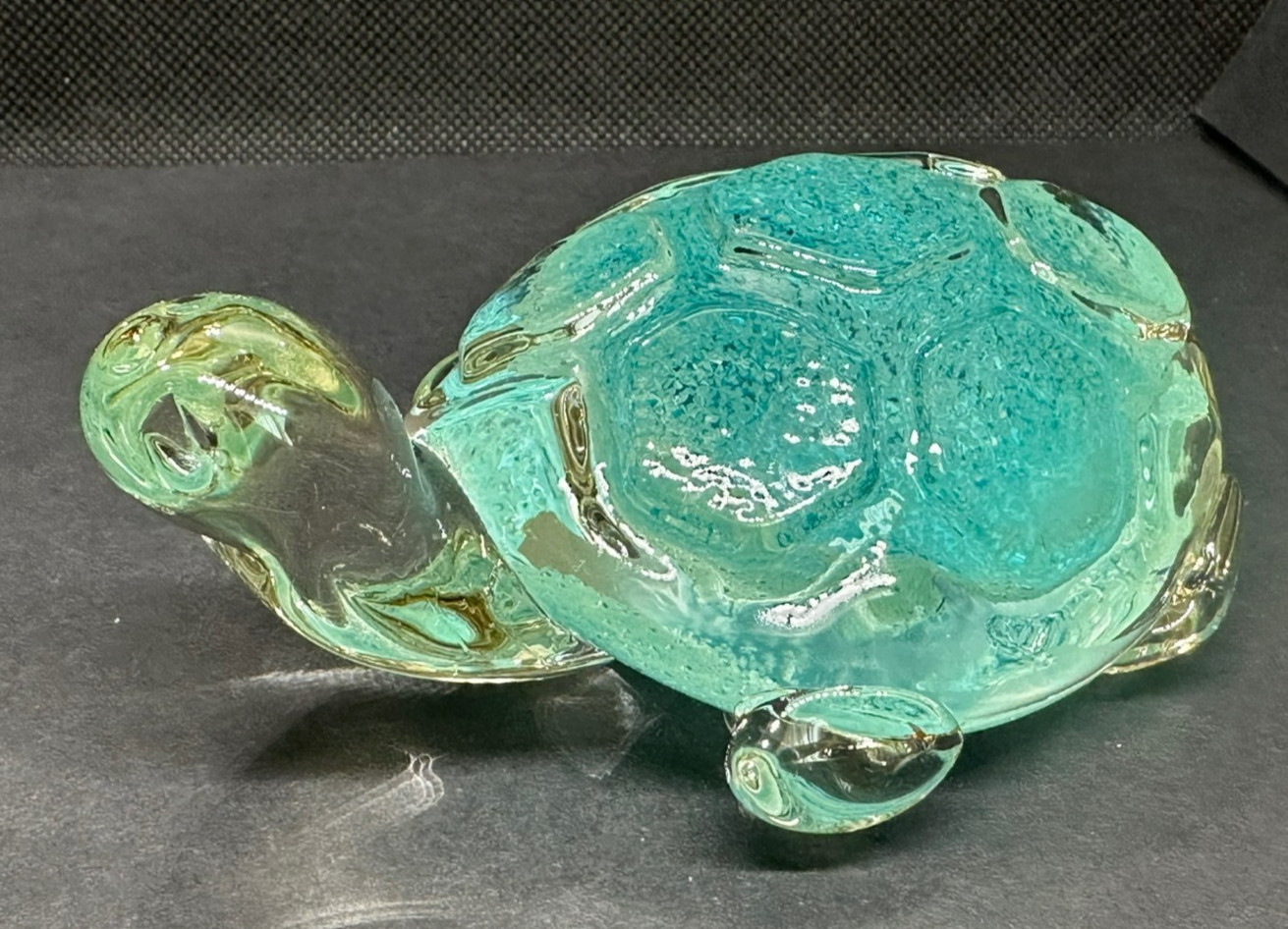 Dynasty Gallery Clear Aqua Sea Turtle Glass Figurine Paperweight Glows in DarK
