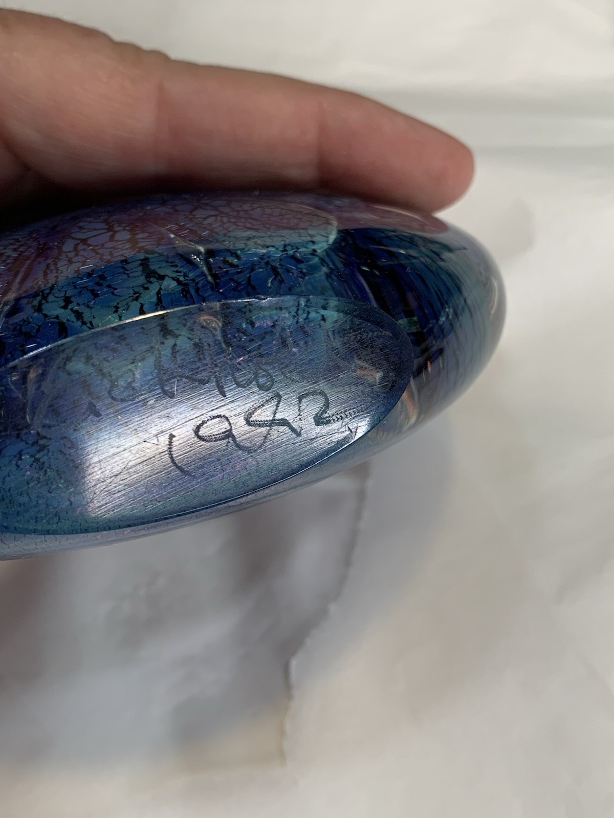 Robert Eickholt Signed 1982 Art Glass Paperweight Round Flat Sculpture Blue 4”