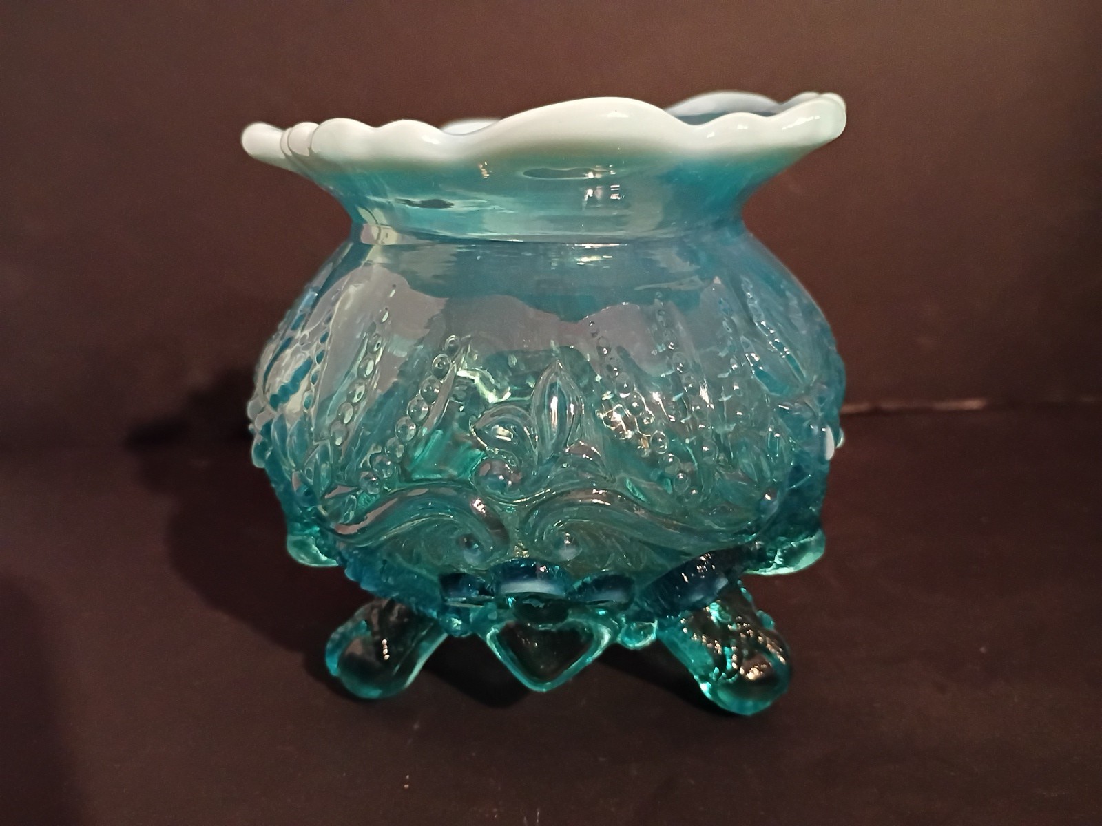 Sowerby Lt Blue Opalescent Piasa Bird Rose Glass 4.5″ Tall 4″ Dia Bowl No Damage