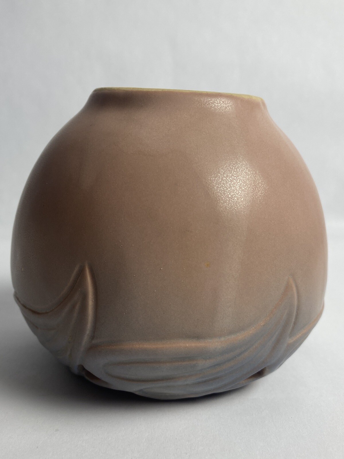 VAN BRIGGLE ‘Philodendron Leaf’ Bowl Dusty Rose Glaze Colorado Springs.
