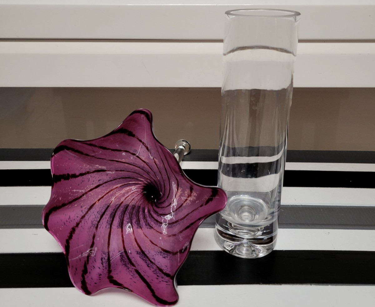 MURANO ART GLASS ORCHID FLOWER ON A CLEAR KROSNO WEIGHTED BOTTOM CYLINDER VASE