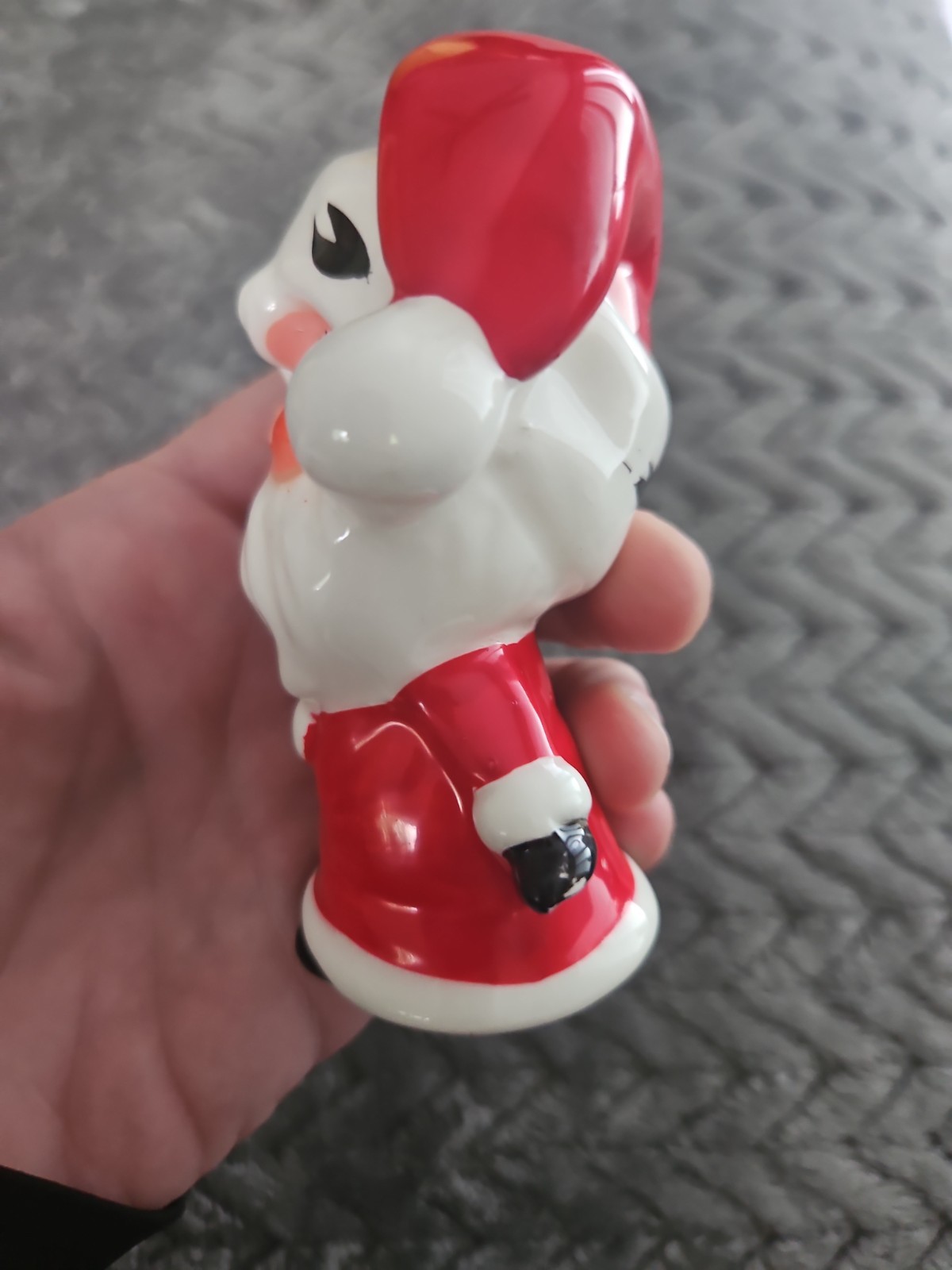 Made in Japan Christmas Mr & Mrs Claus Salt & Pepper Shakers (Never Used) MINT