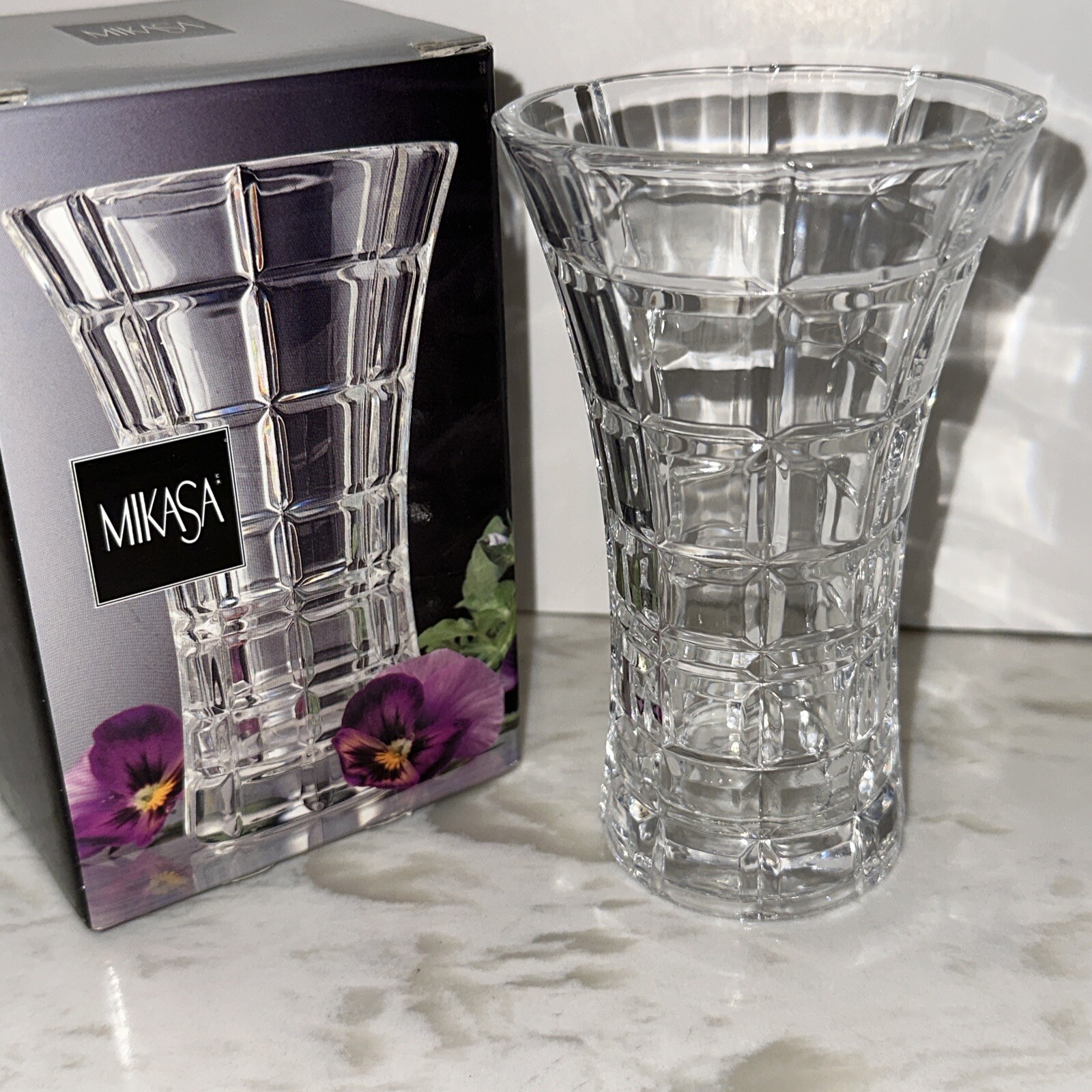 Mikasa Monarchy 4.75 Inches Bud Vase New in Box Lovely!