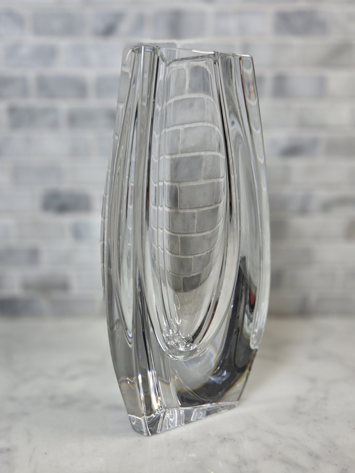 Baccarat Crystal Bouton-D’or Flower Bud Triangular Vase 5 3/4″